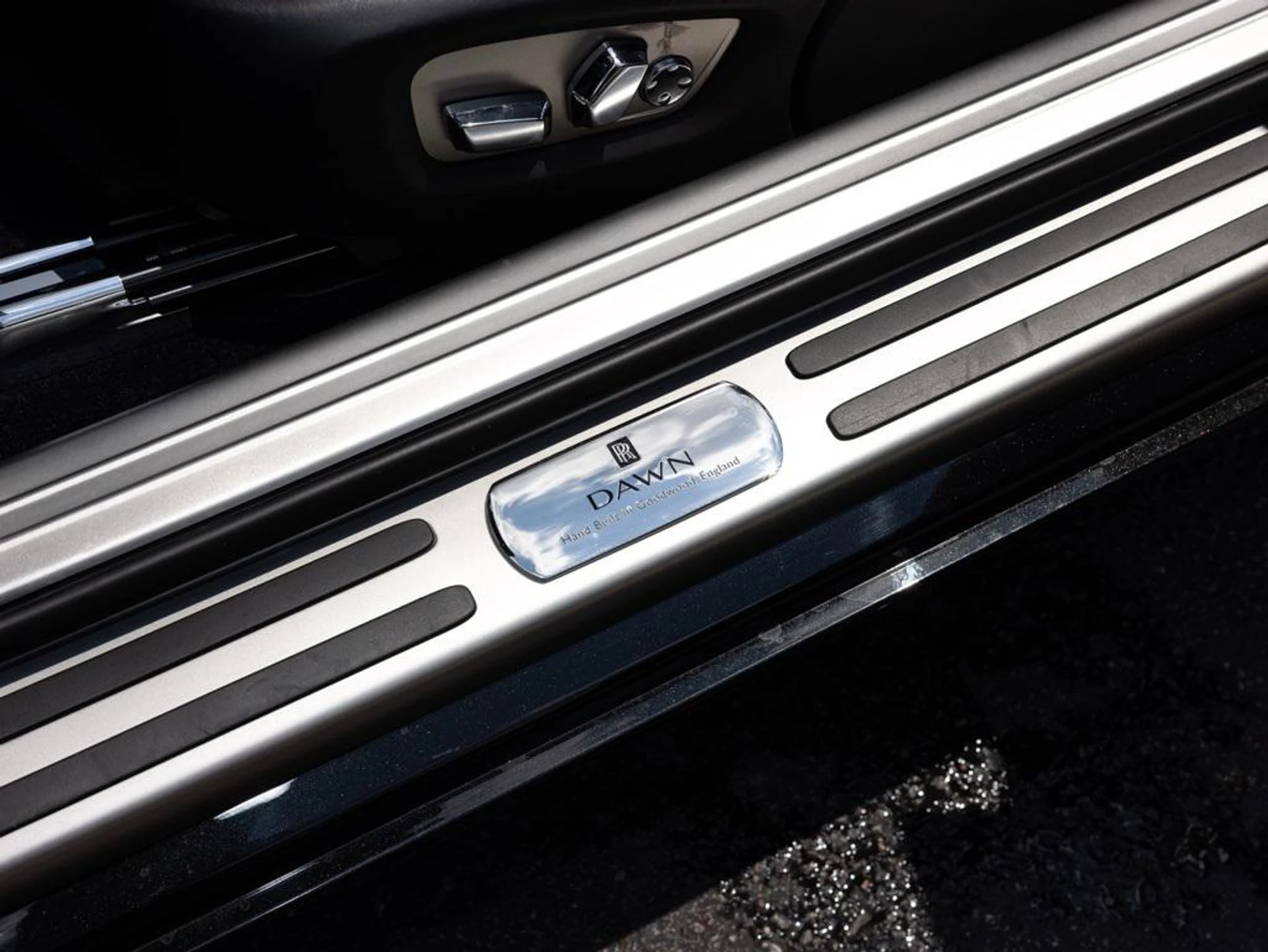 mph021_186551857_444299830_6889fbe5012bbf217a044991_2eed75e544