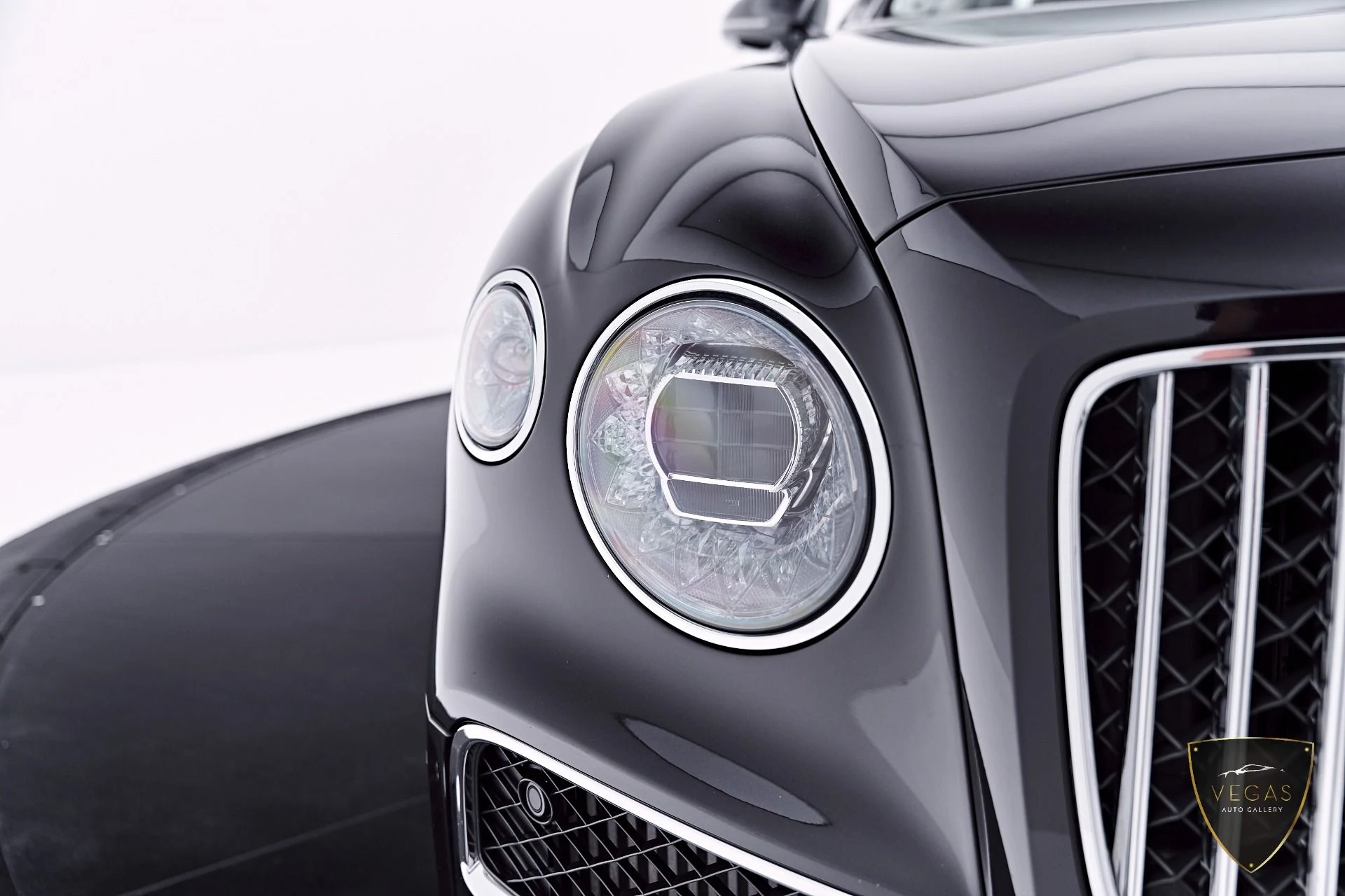 mph021_1865931560_Used_2022_Bentley_Flying_Spur_V8_1782495058_c88f679a95