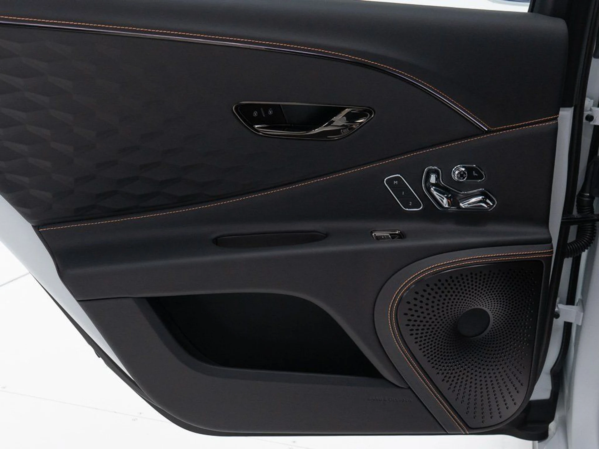 mph021_1879766613_0aa15a4c9af5ed92c64b90ee3d661d70_151ee2e13b