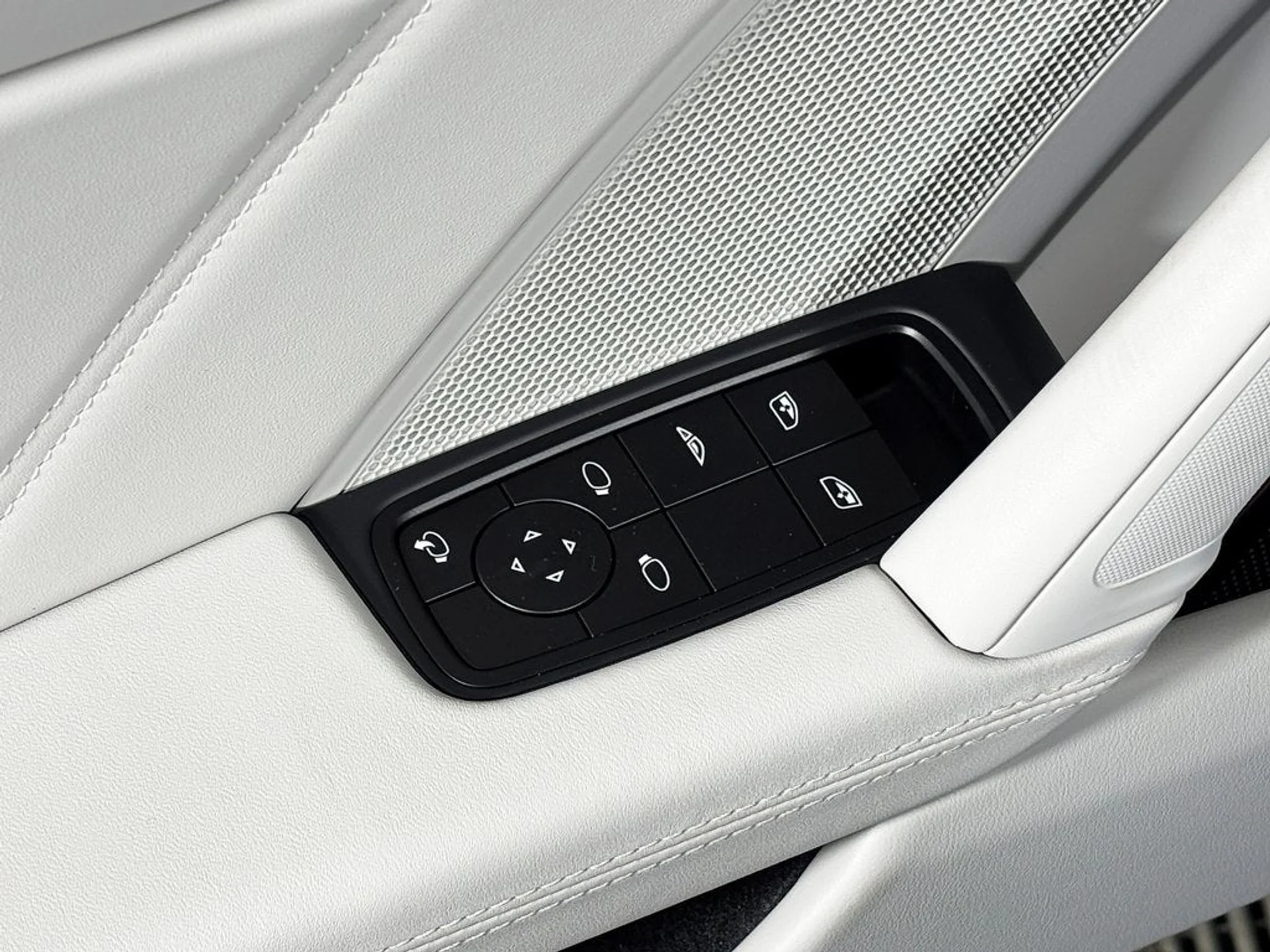 mph021_188071246_22_68cf6f087b