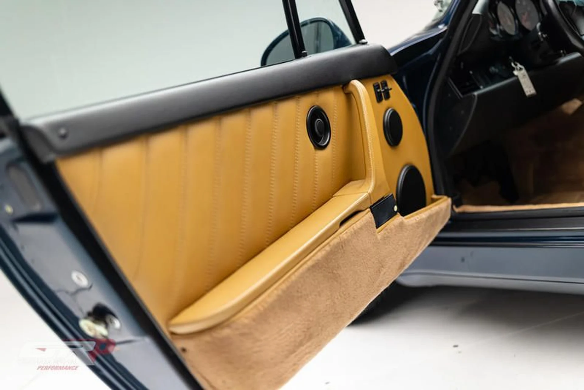 mph021_1887343421_0_DEA_4_B5_F_B7_E0_44_F6_AAE_3_69_EBE_0_CD_68_F6_2f6b692a79