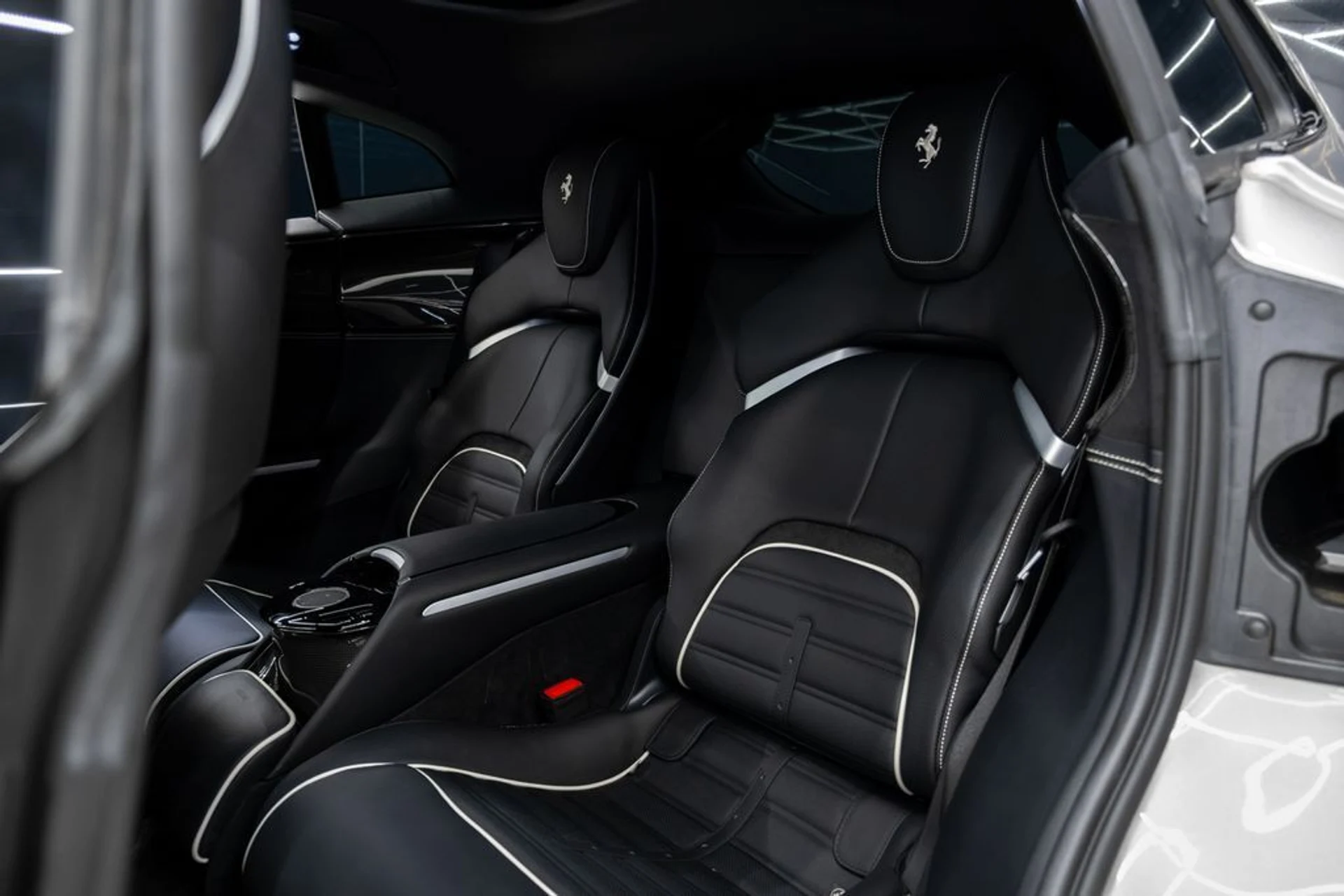 mph021_1888390621_ee913edab3a88ef57481e8adb4d8e5a6_445079434b