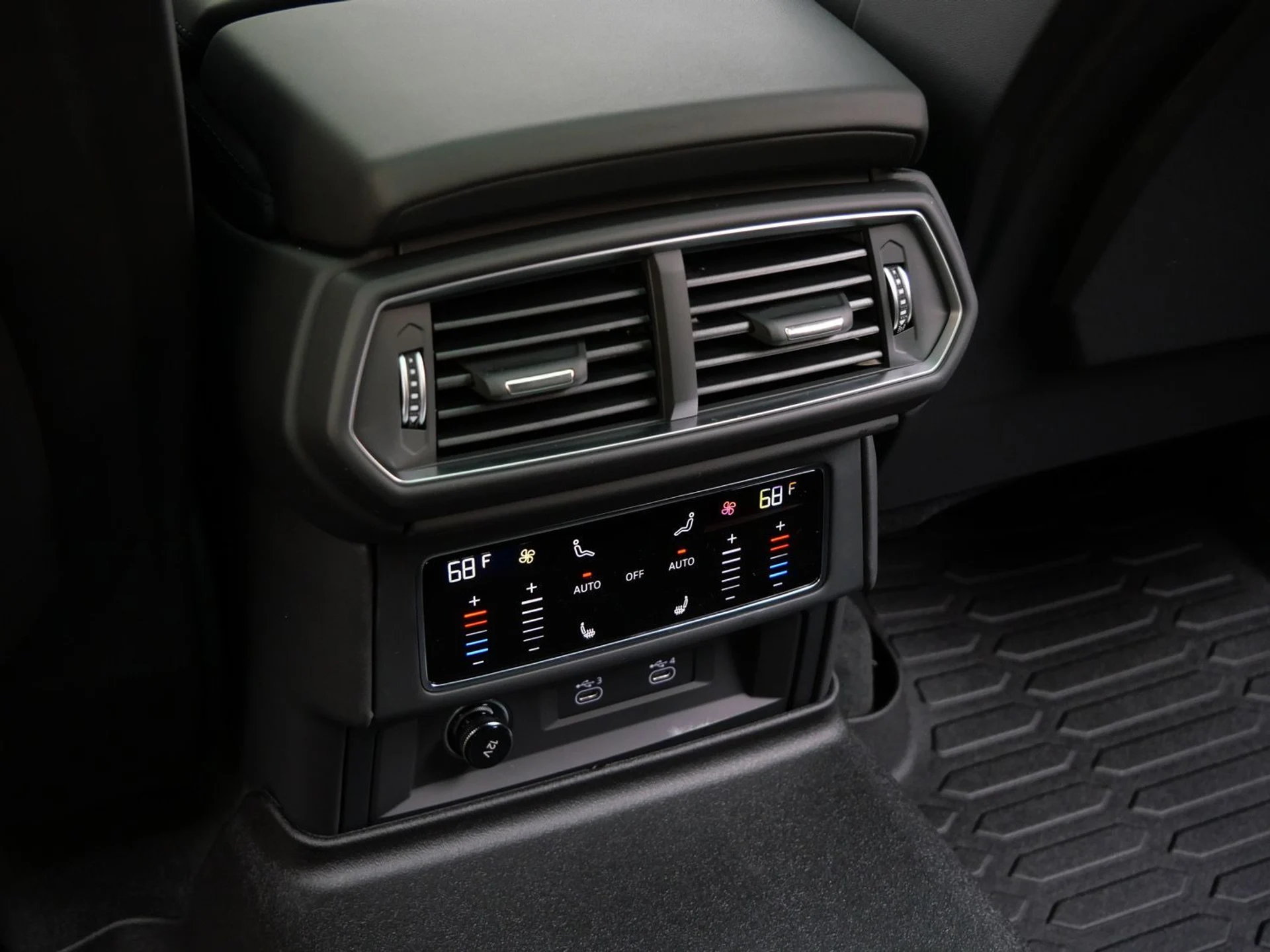 mph021_1888678999_7bf9c62fa8c3c3a5b7c5628fe29d634ax_3eead01210