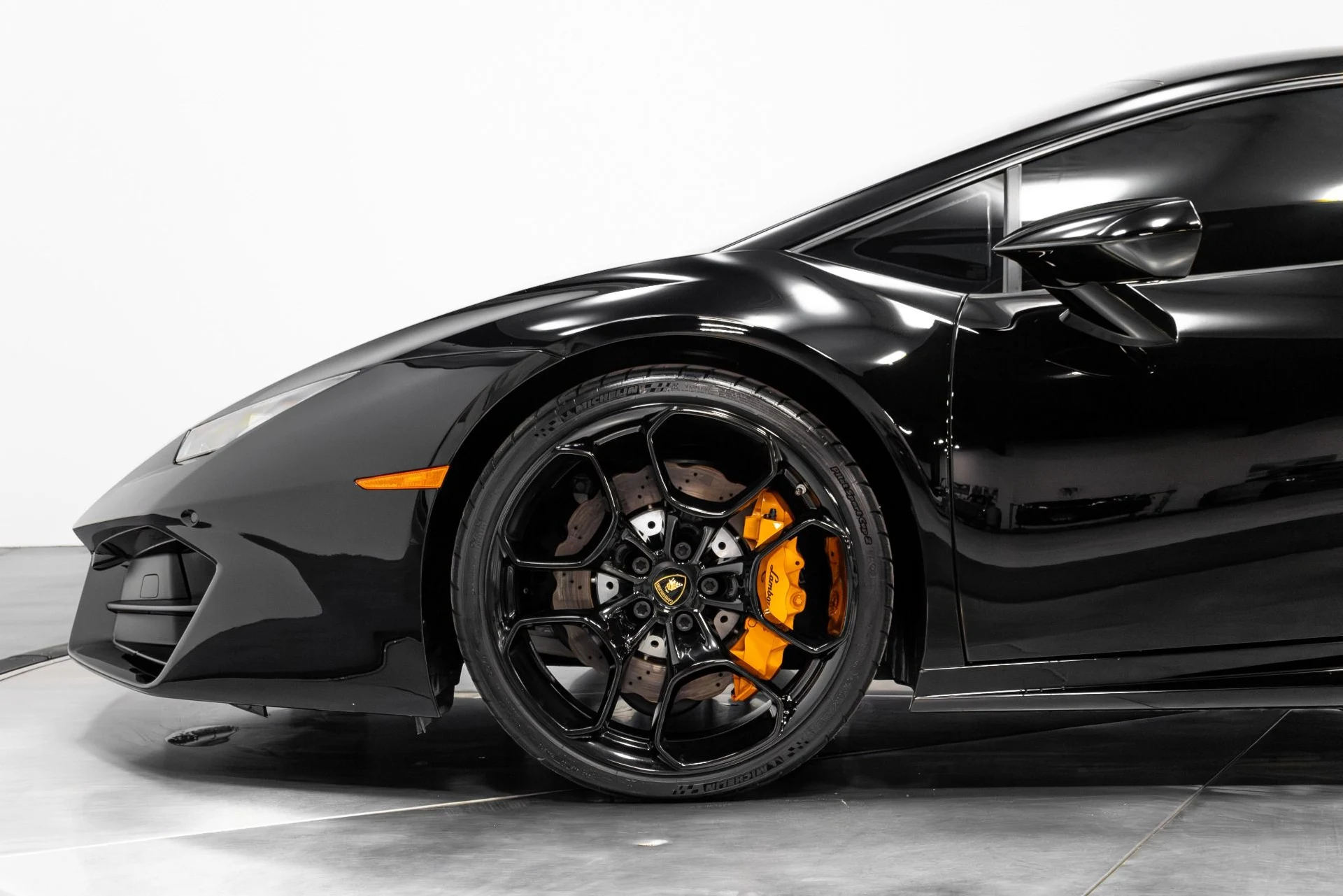 mph021_1891321192_Used_2017_Lamborghini_Huracan_LP_580_2_1771545979_bdb42a9e4f