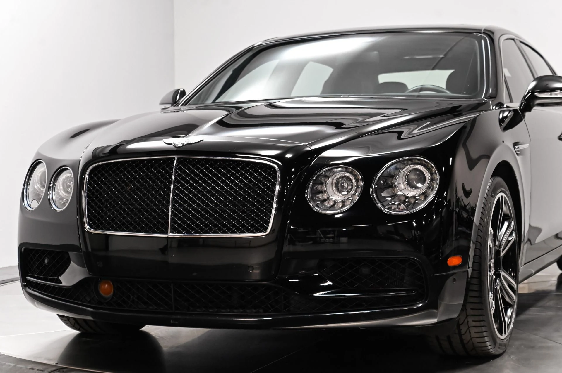 mph021_1895680066_Used_2017_Bentley_Flying_Spur_V8_S_1789414009_82f99ed315