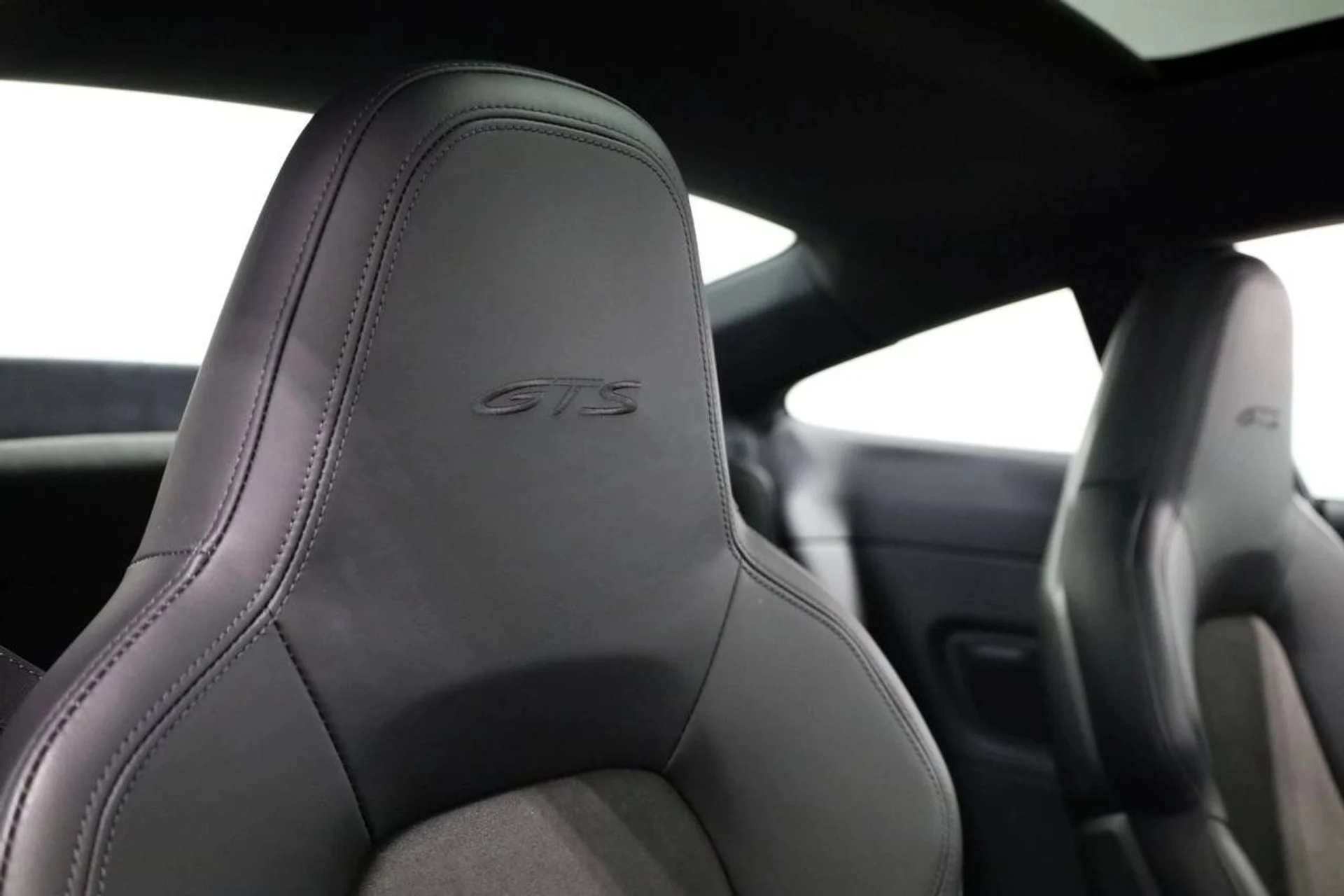 mph021_18961189_caa31687888a28849868eccac1c9cb1b_3601215888