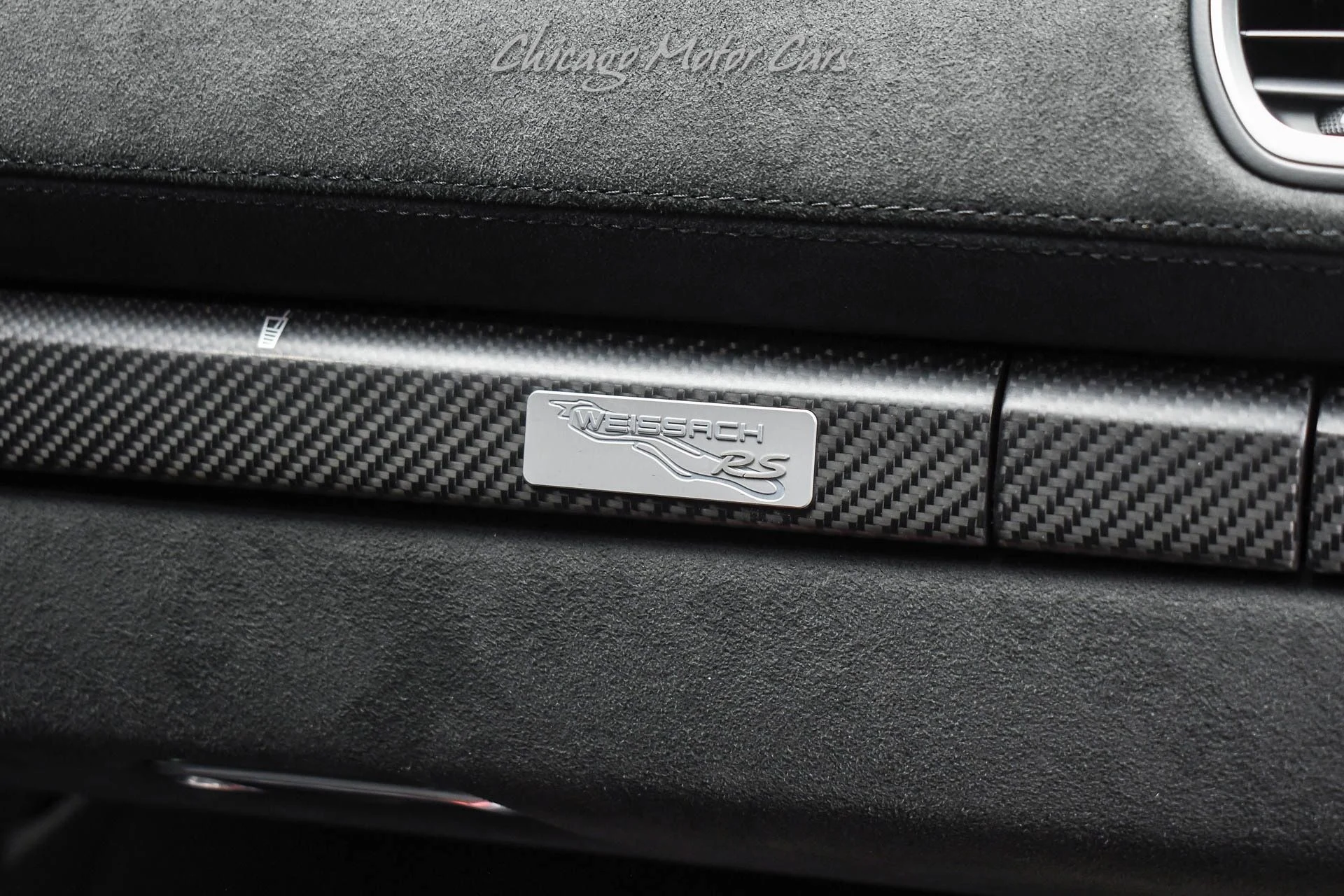 mph021_1898491630_13028_p22_l_95a24827cd