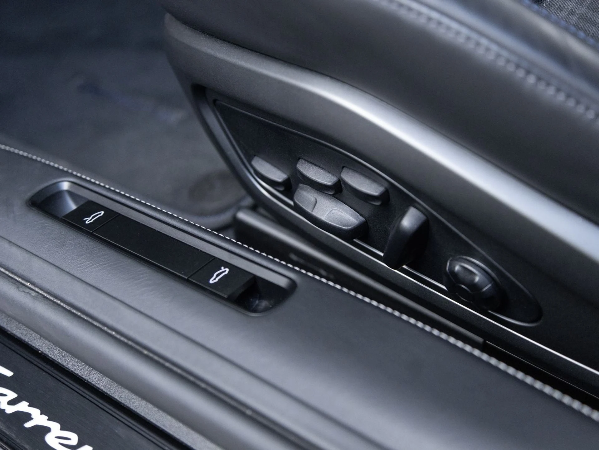 mph021_1906232371_22_c95552fb9e