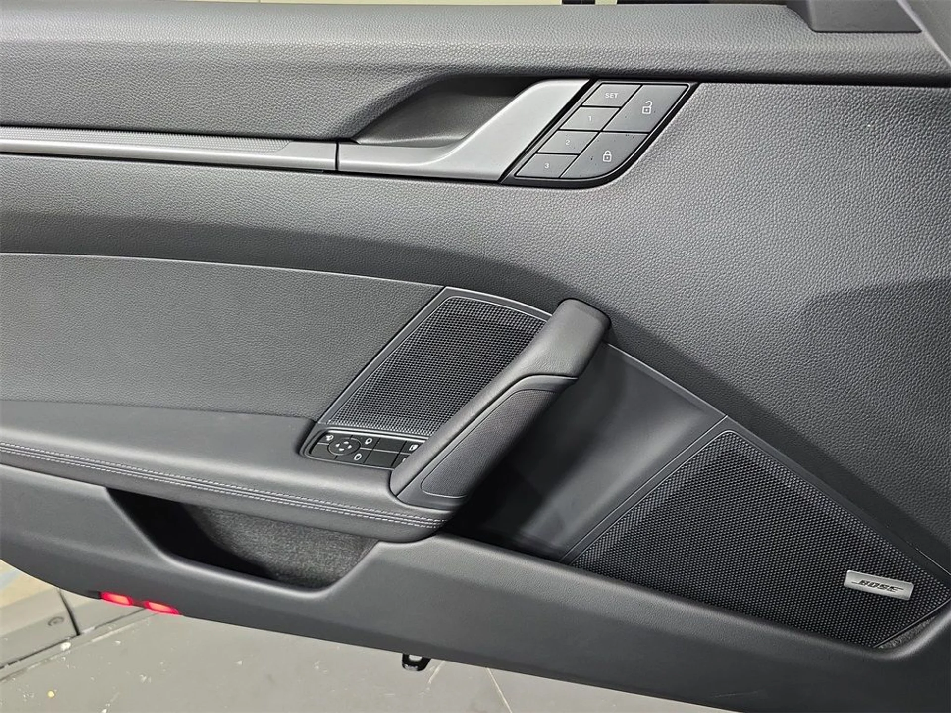 mph021_1907256255_8ddb0db2e31a5bdb4a1c3357ce9cd961_51eb695440