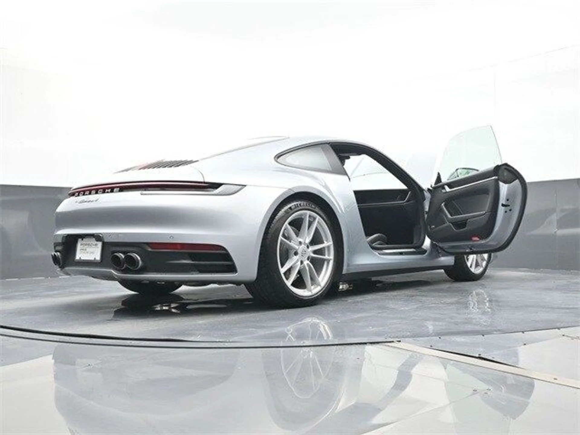 mph021_191116155_a65fe26b05c4a855a662dab6959d76b7x_aad77273e3