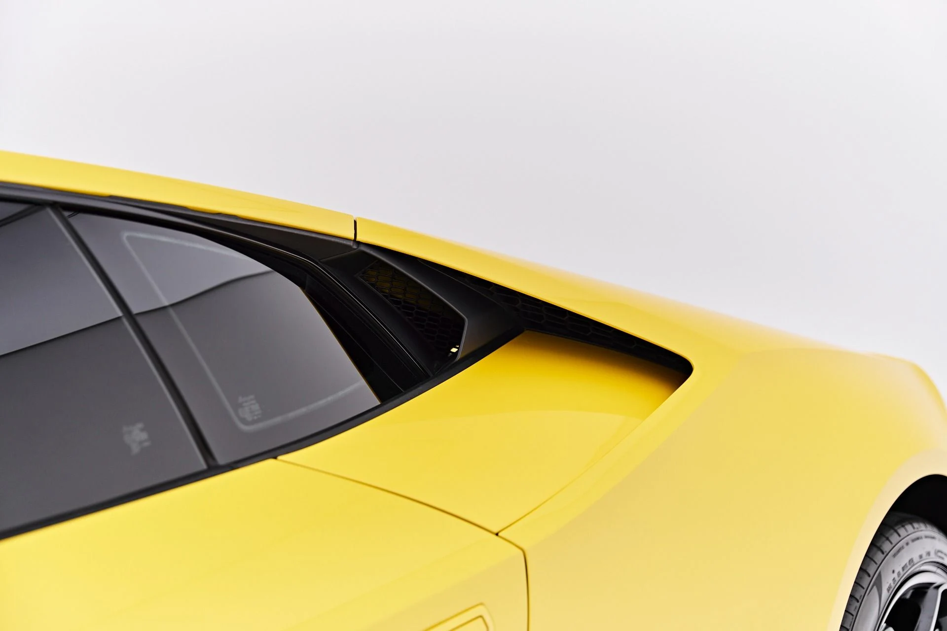 mph021_1915925857_Used_2017_Lamborghini_Huracan_1786046245_1fffb1b571