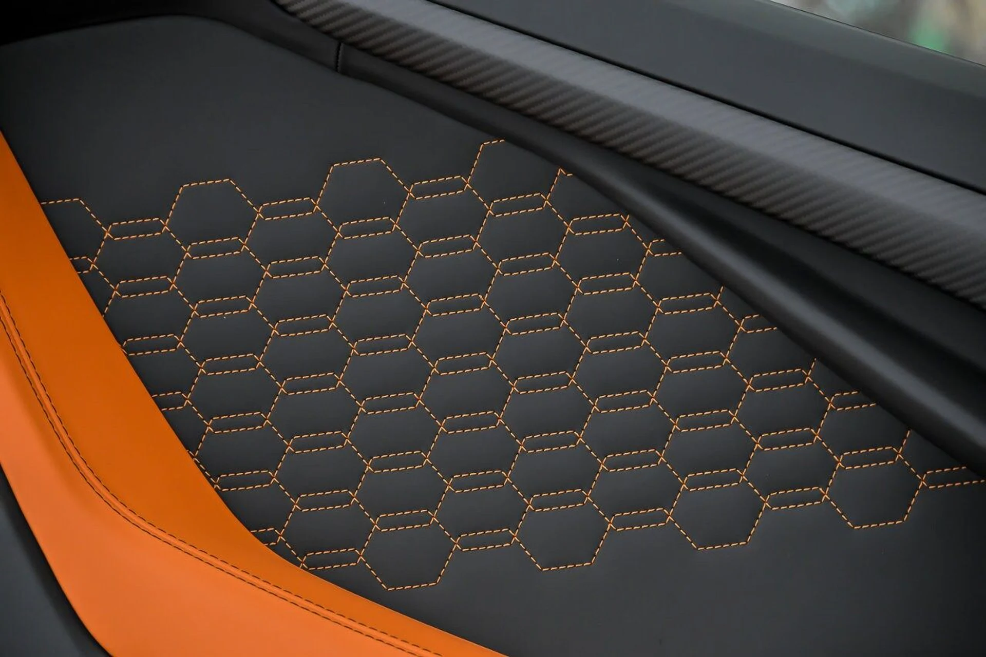 mph021_1922707681_8826258eec6fee4c7c7d31205aa171bax_a1aa7e932b