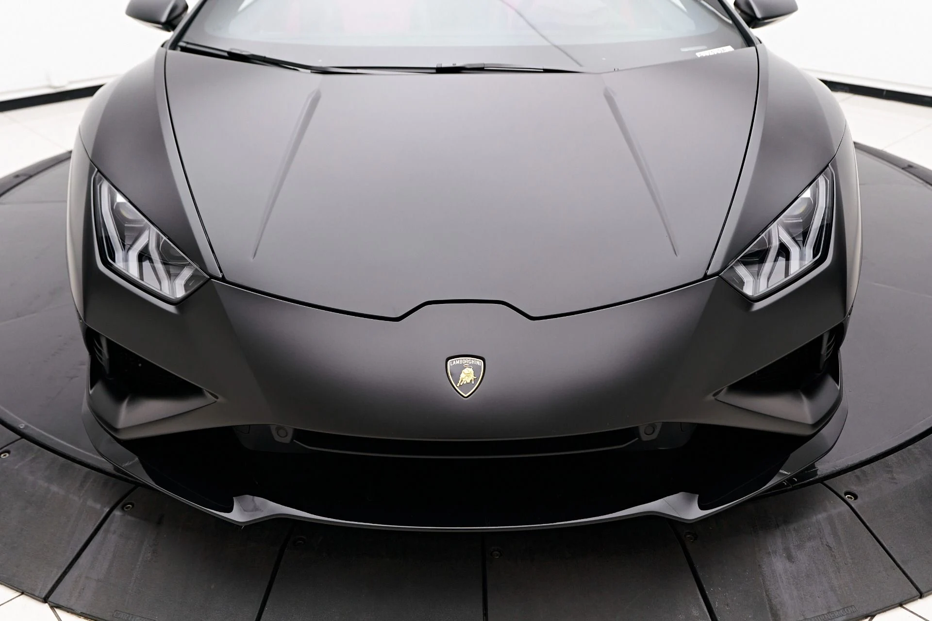 mph021_1927534237_Used_2021_Lamborghini_Huracan_EVO_Base_1729305631_c123def1cc