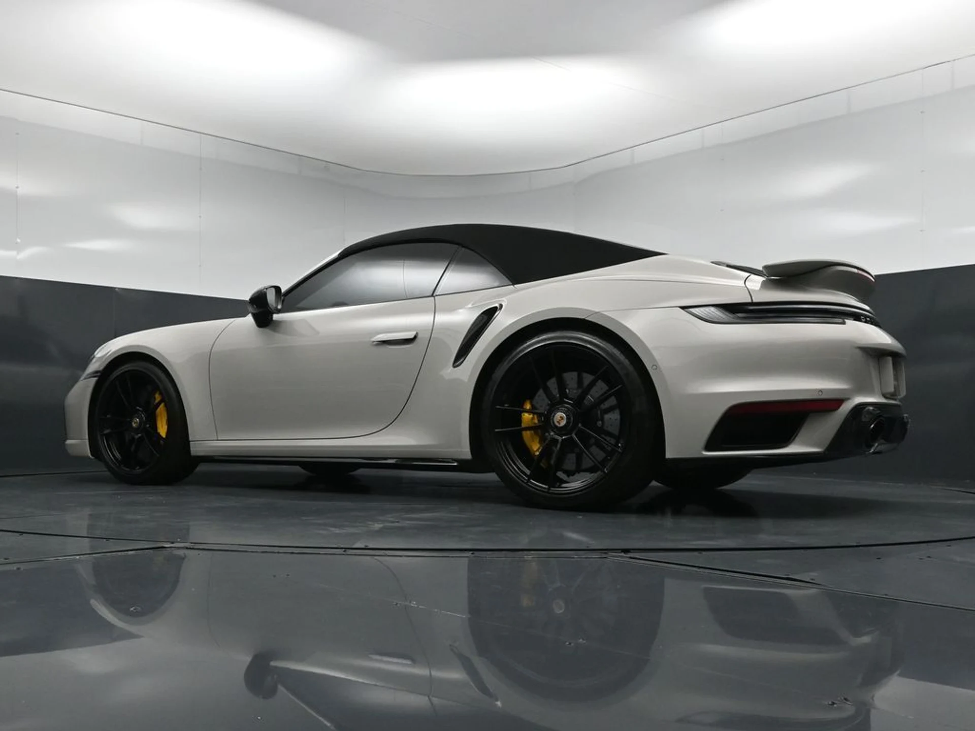 mph021_1931273789_d8b18fe60d6f252646e582e68584bbc3x_6807bf7059