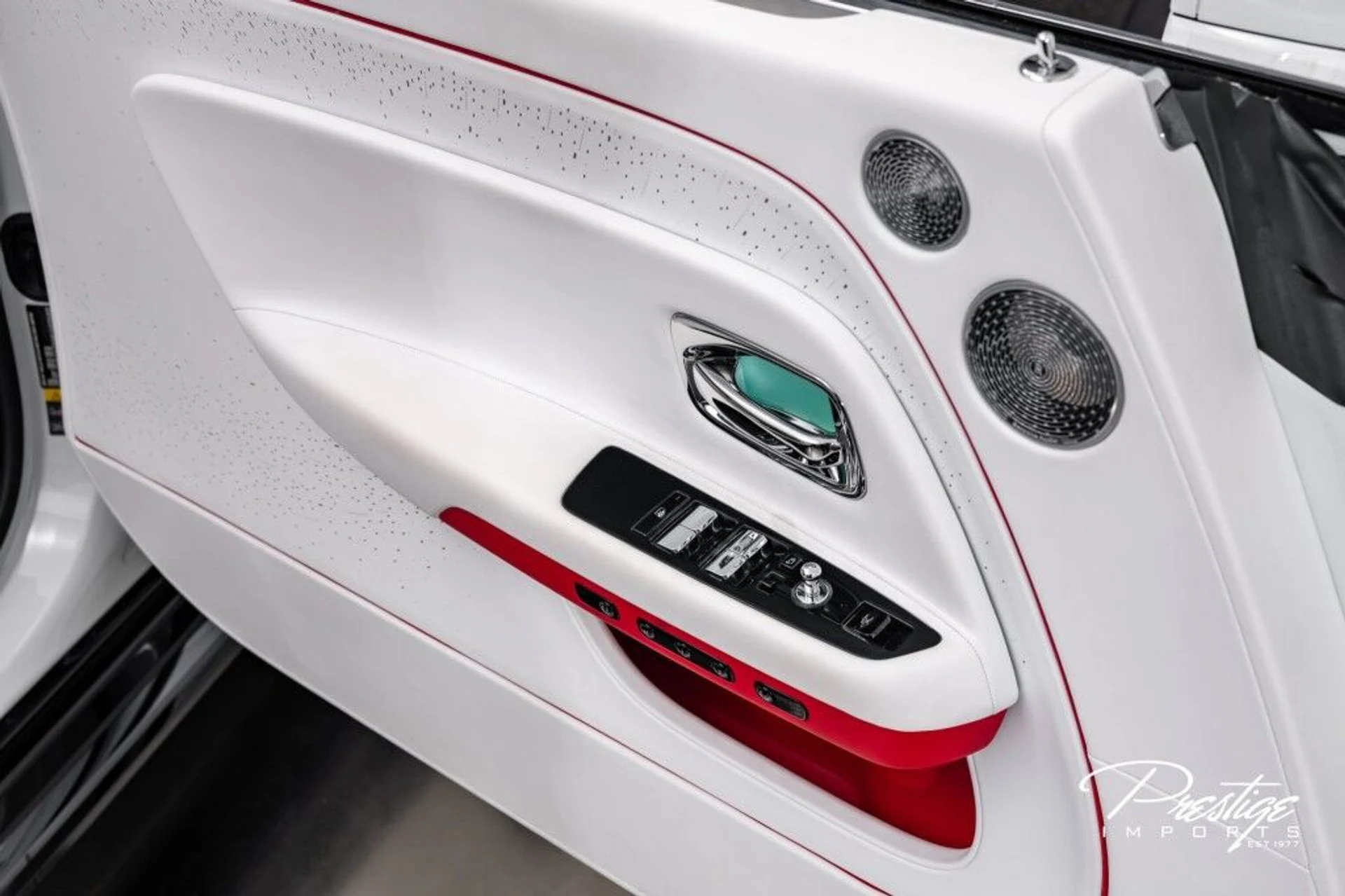 mph021_1931977113_7bd18a8df0bc81fbf89e05343587a77d_dff4033aae