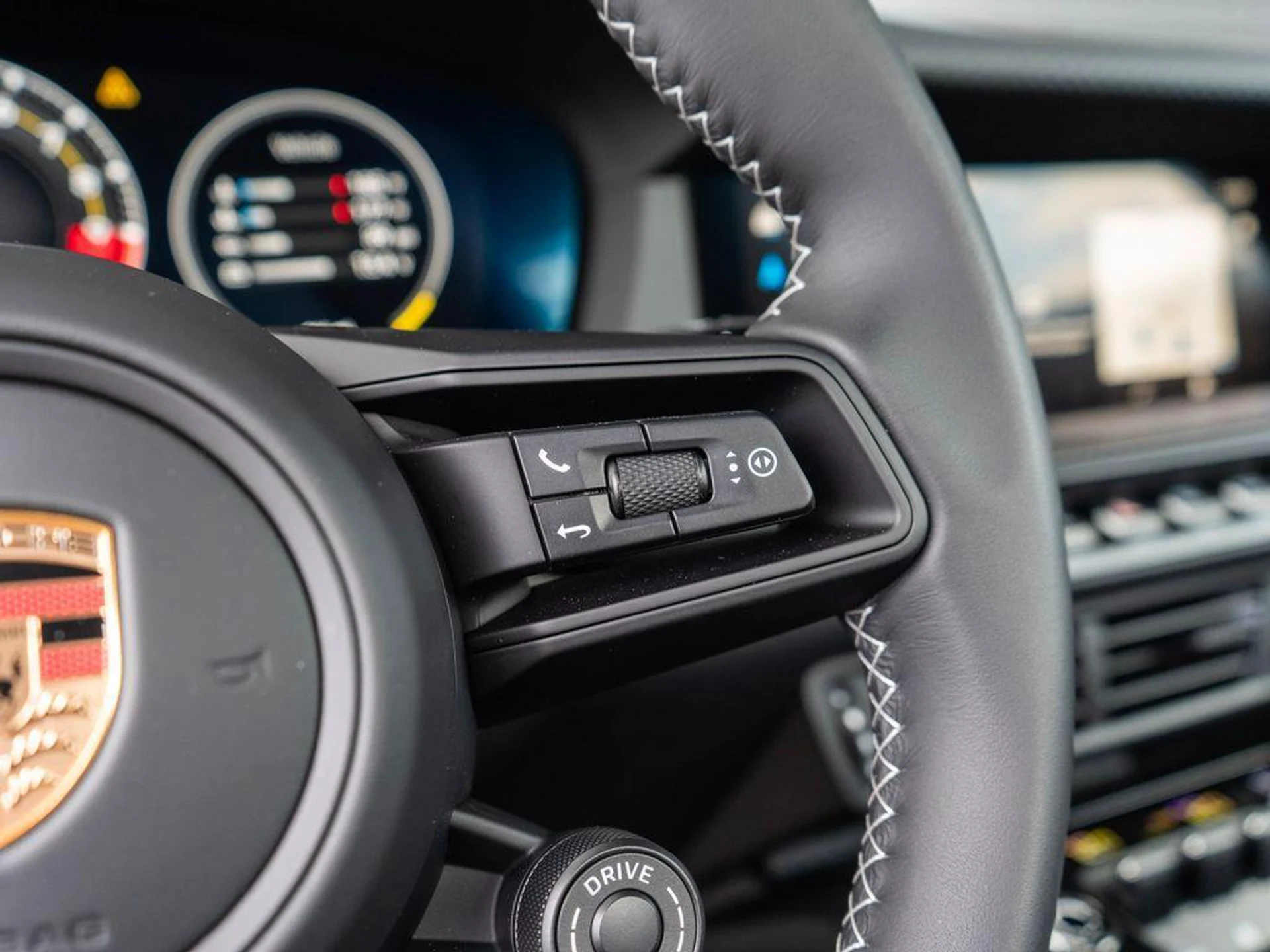 mph021_1934616650_sis_Zeohy_R4_LP_Rc2g_Pup_P_Jy_Bfoy8_d6ab43b840