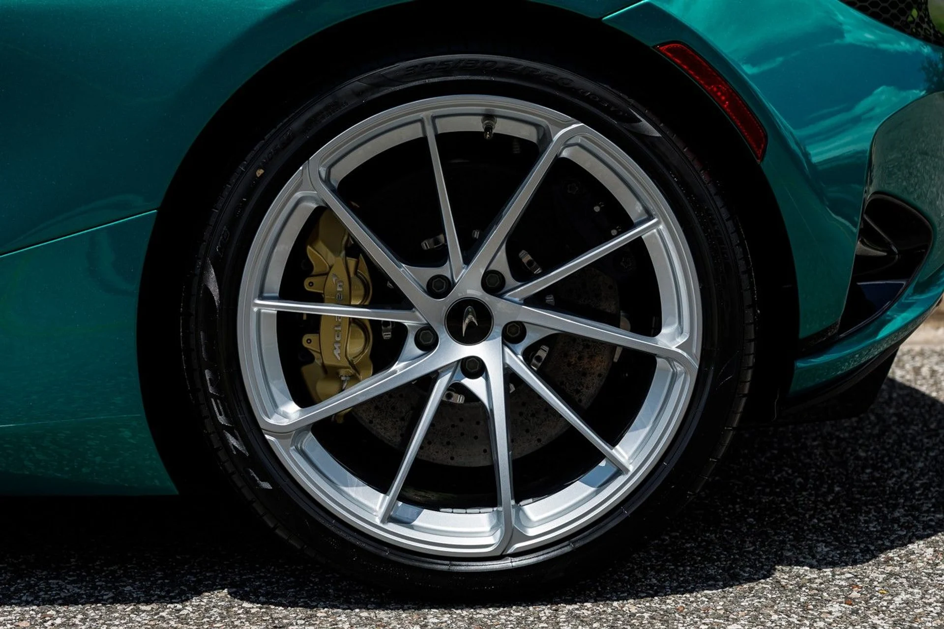 mph021_193625325_678_p22_l_bb3a237252