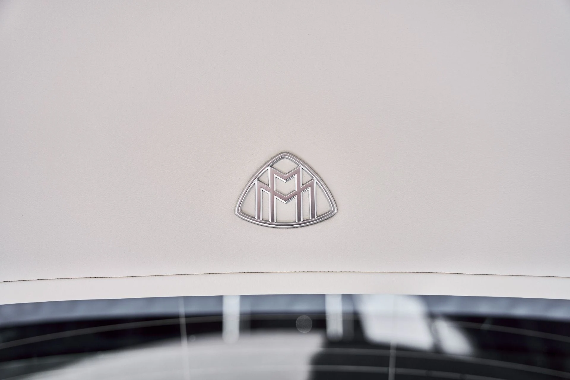 mph021_1941131750_Used_2025_Mercedes_Benz_EQS_Maybach_EQS_680_1773365778_6137b5255c