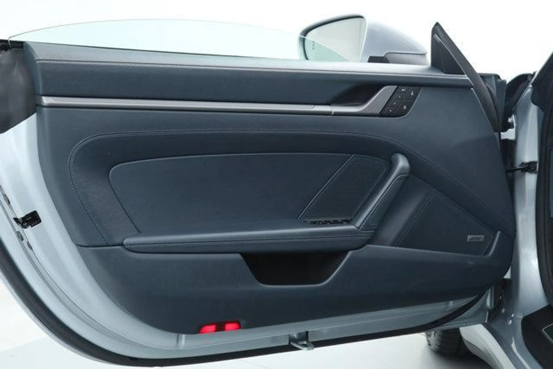 mph021_1953839619_M_Rt247_Jya_ni_Jn_I_Pl9_A8_Wlr_PB_Ic_11f0b82cda