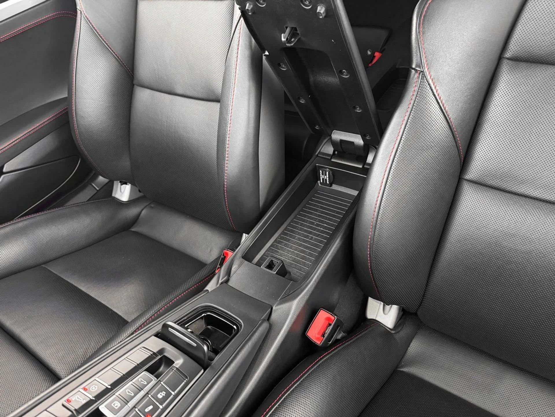 mph021_1954744355_5d846e02afd23b9c92980c4831cf431ex_068be1cf75