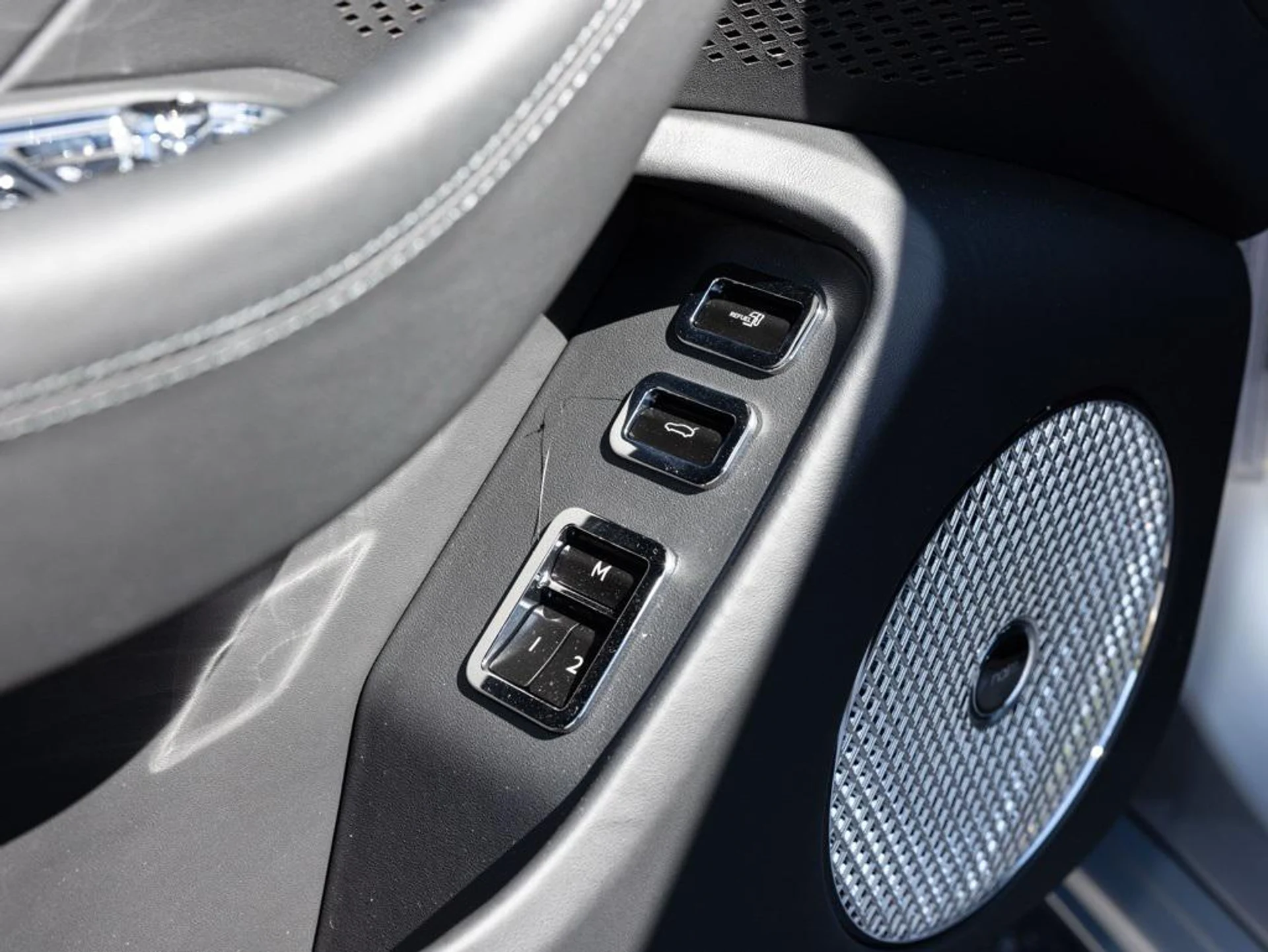 mph021_1957688965_465279750_68f229b0c83056c645fcfea5_8c917ce7d2