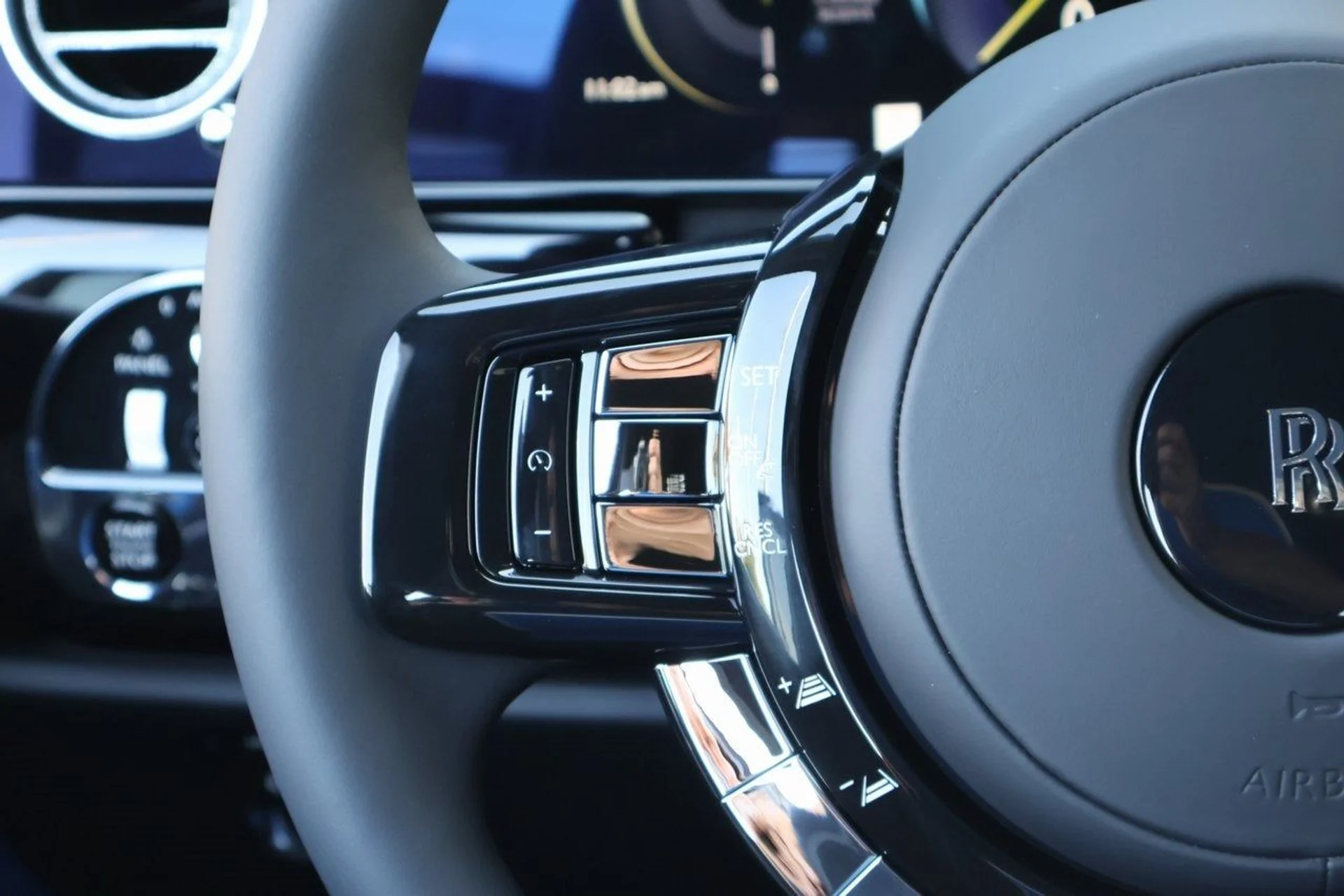 mph021_1968461899_22_5b9ad9b640