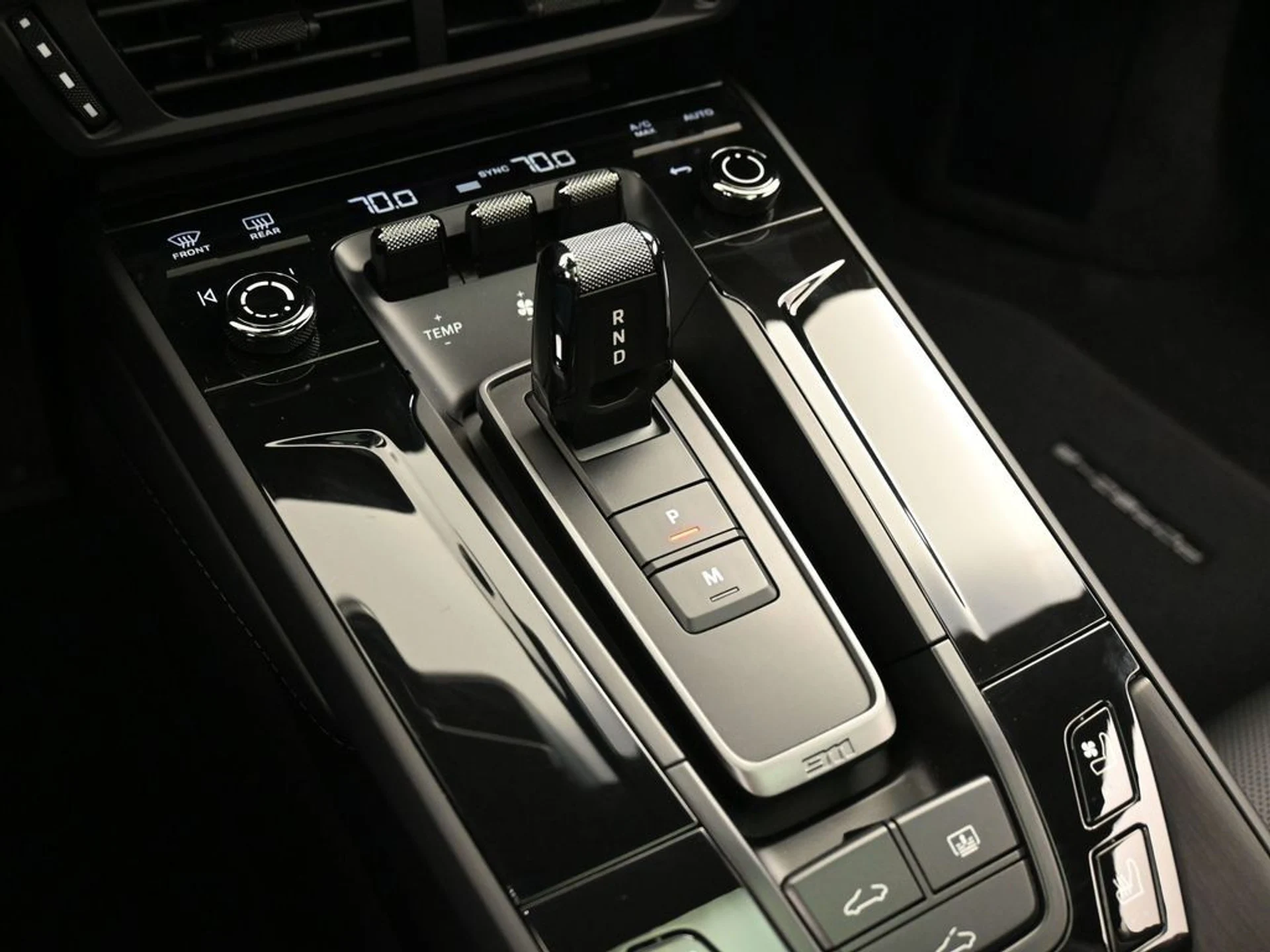 mph021_1972067282_f285e9a9328cdf6a427456a75de14eb3_8cc29e81c2