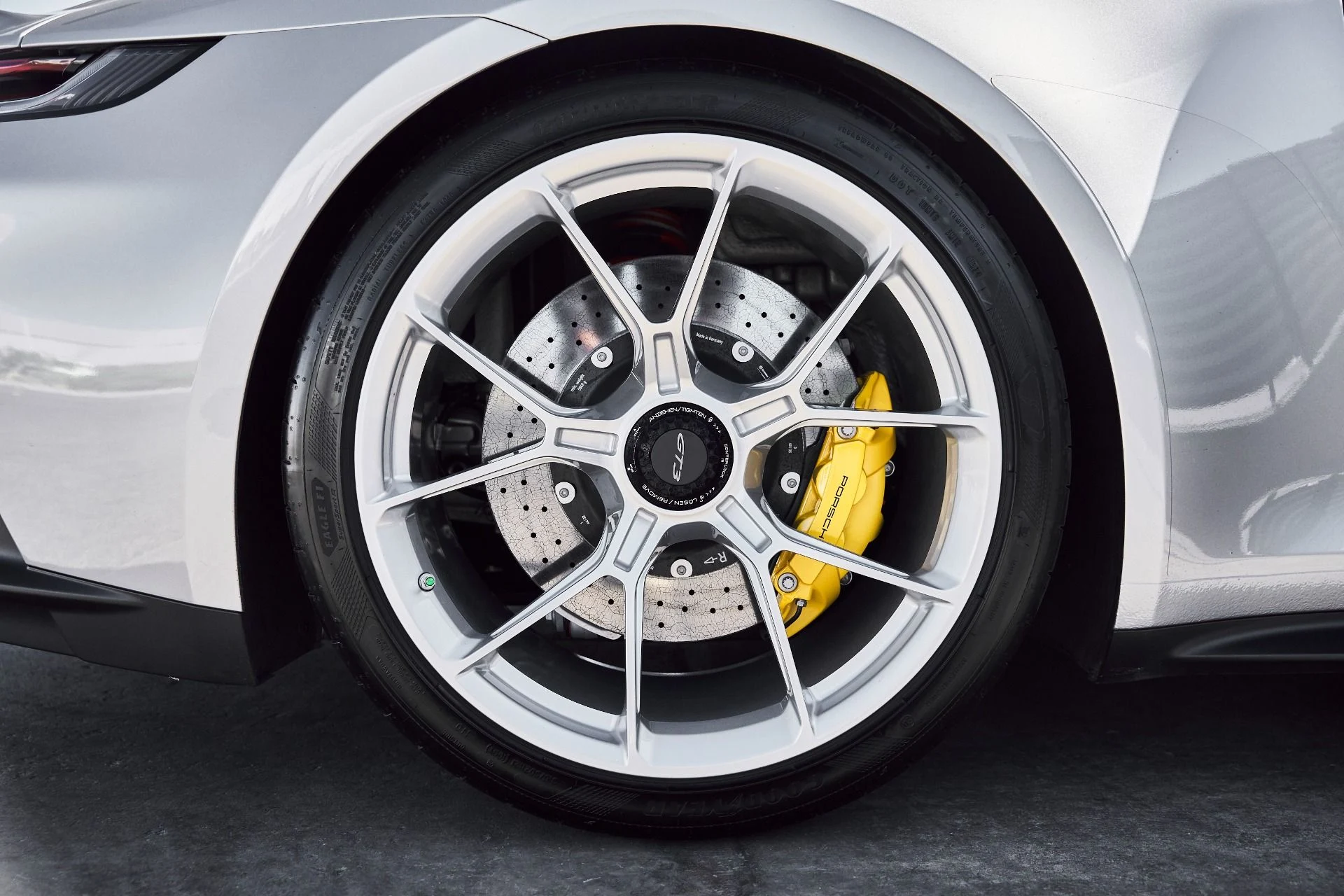 mph021_1975887415_Used_2023_Porsche_911_GT_3_1776823151_633fe1f0b7