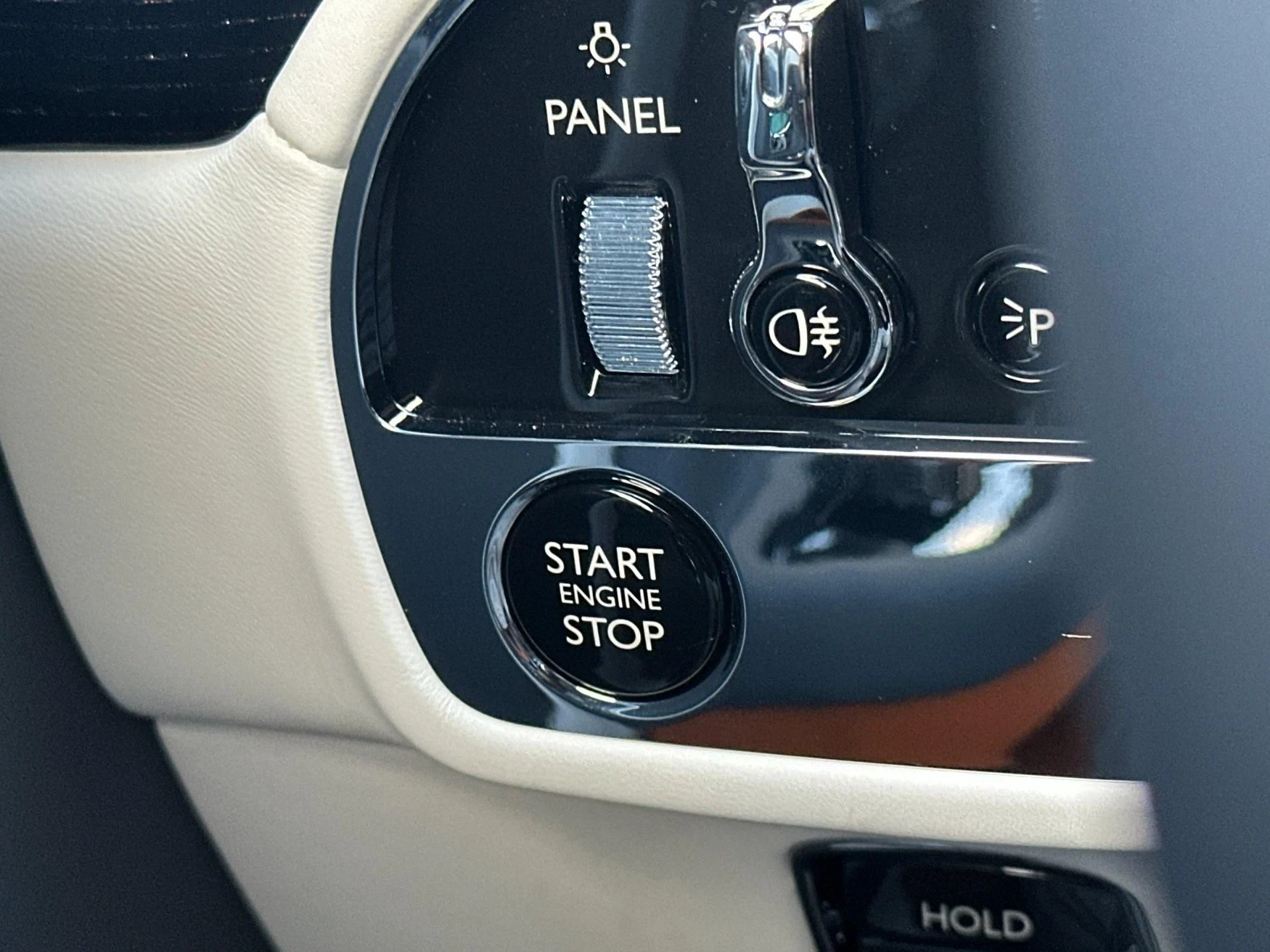 mph021_1979021445_New_2026_Rolls_Royce_Spectre_1763565098_a23f6f1ef0