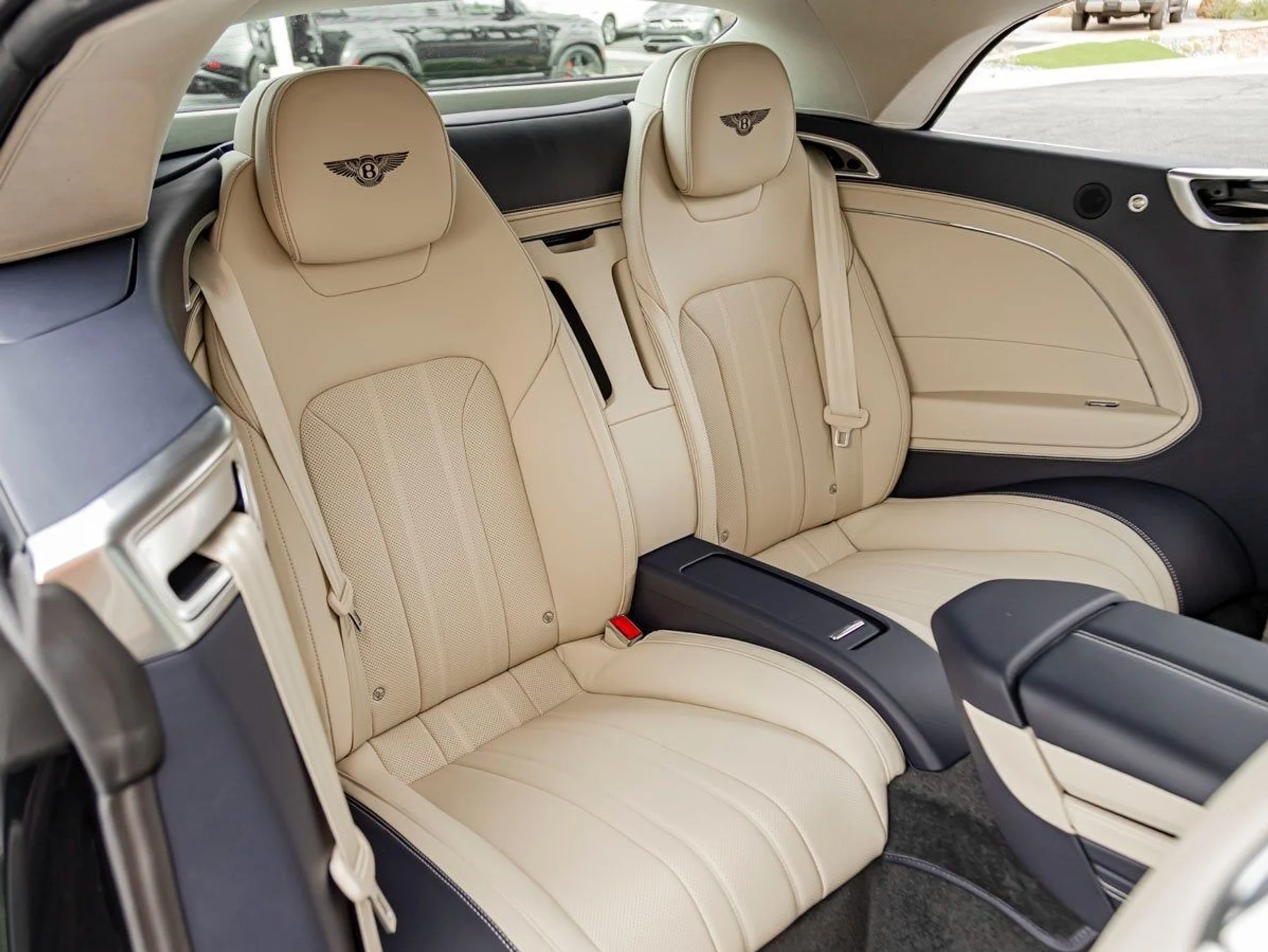 mph021_1989738821_22_31e37712ee