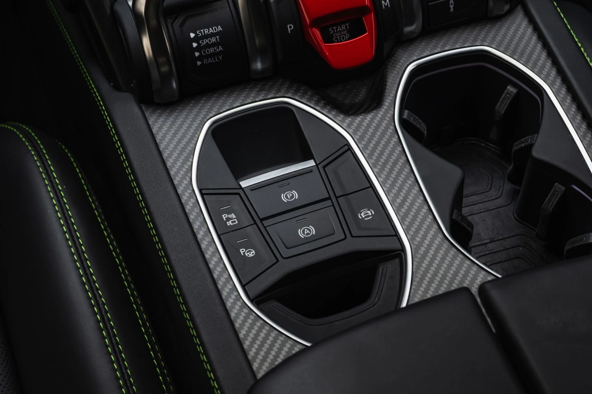 mph021_1993128225_Used_2023_Lamborghini_Urus_Performante_1779121057_975944792f