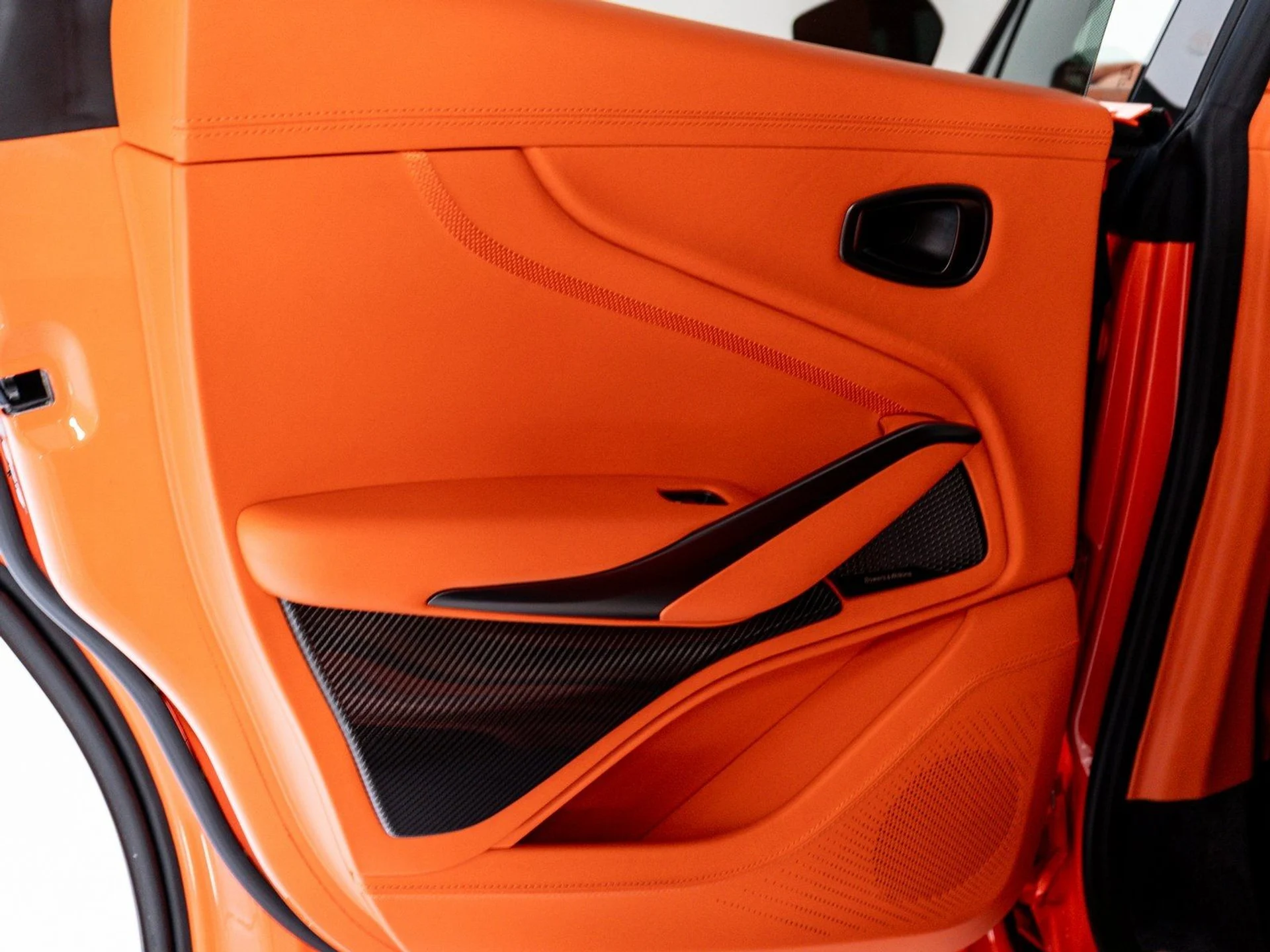 mph021_1995859870_9a0310146fe08a1554f6ec4515716c3a_5765511cb8