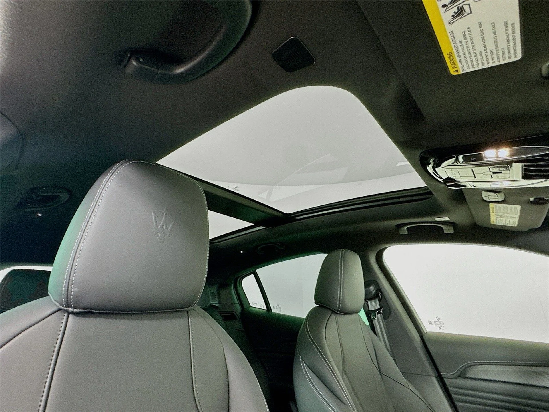 mph021_2014625686_37b5fe17602be5ee96588e21912b462fx_5537fa849c