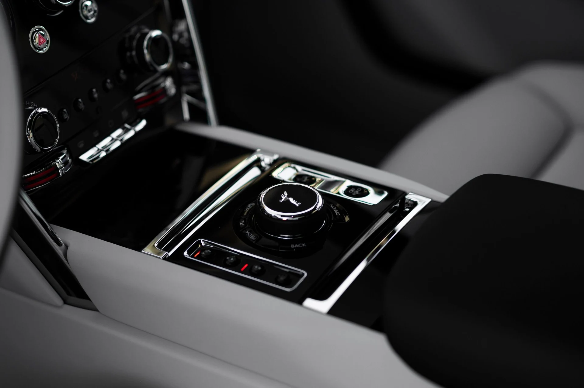 mph021_2018317033_a2c9c2322e3a41a58303c6cf04d946b0_b68b63b370