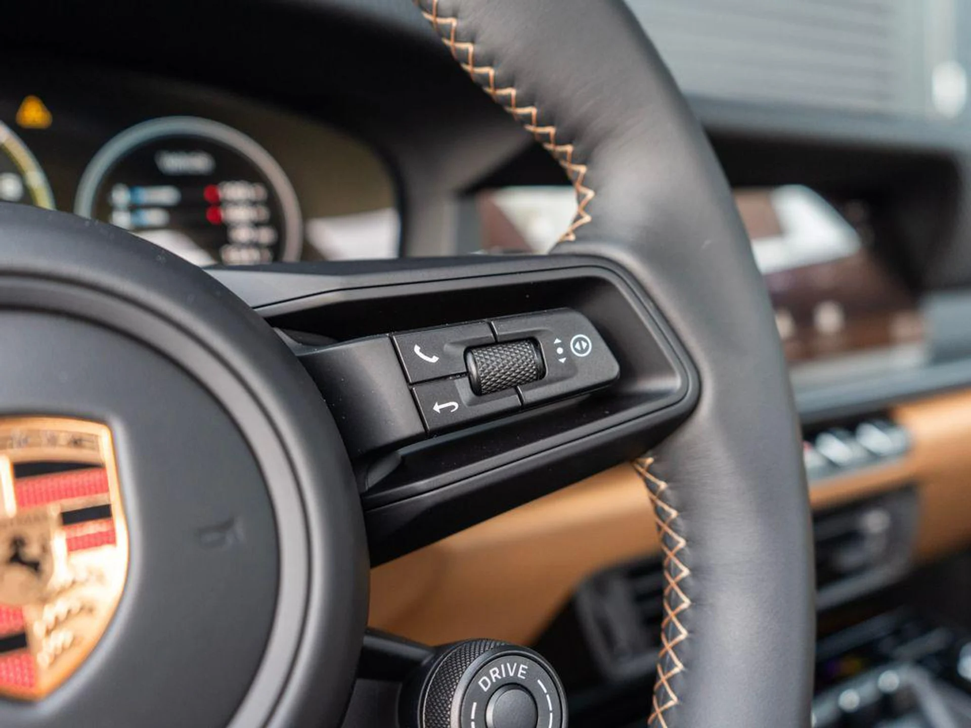 mph021_2020748486_k0_Ee26_X_Cb3c_T_Cb_FN_3_D7_Nv_X_8w_A_95267f1741