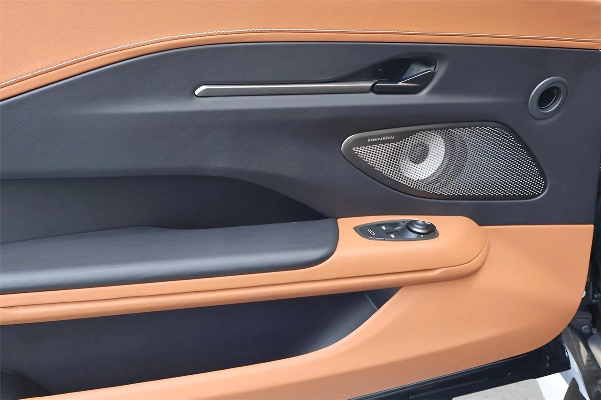 mph021_2028273963_22_f5f310a88e