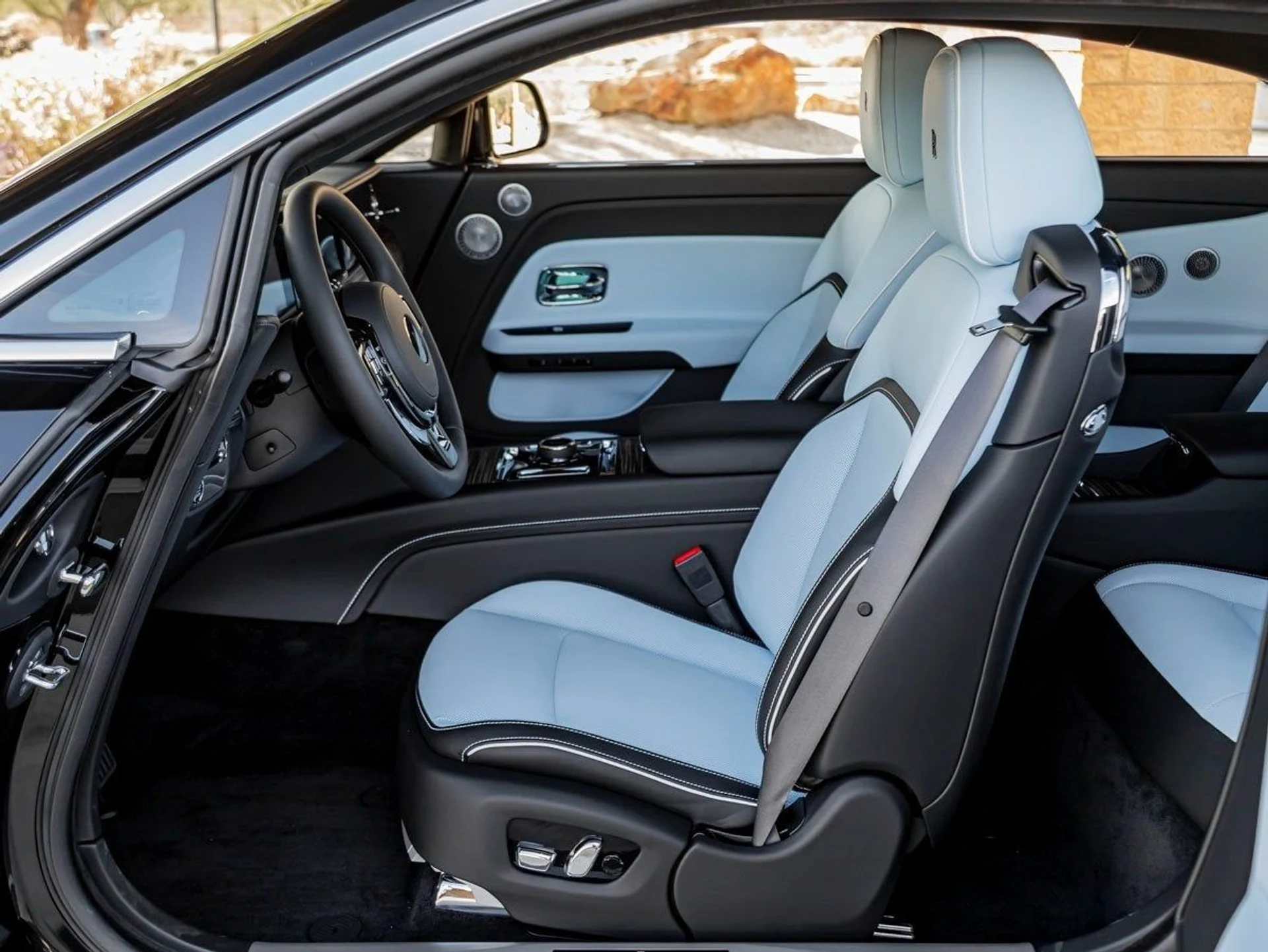 mph021_2029744865_22_ea02650e9e