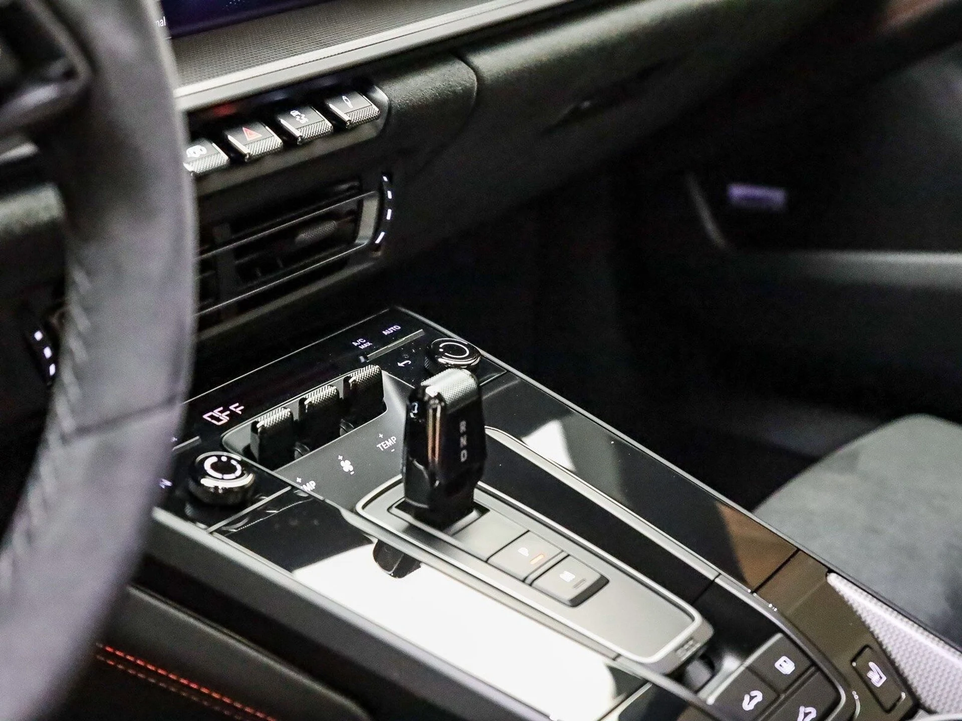 mph021_2032305570_65693b6564d358148b05af6eb3cded94x_ed7bc5f43c