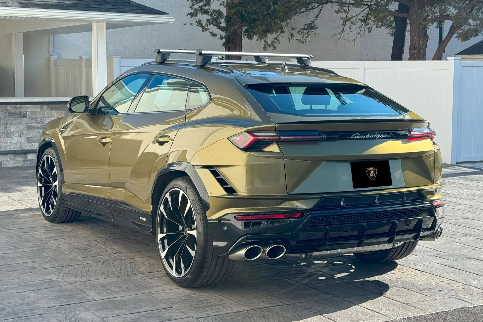 mph021_2032764388_Used_2024_Lamborghini_Urus_S_1738172756_3ab3e4b9e3