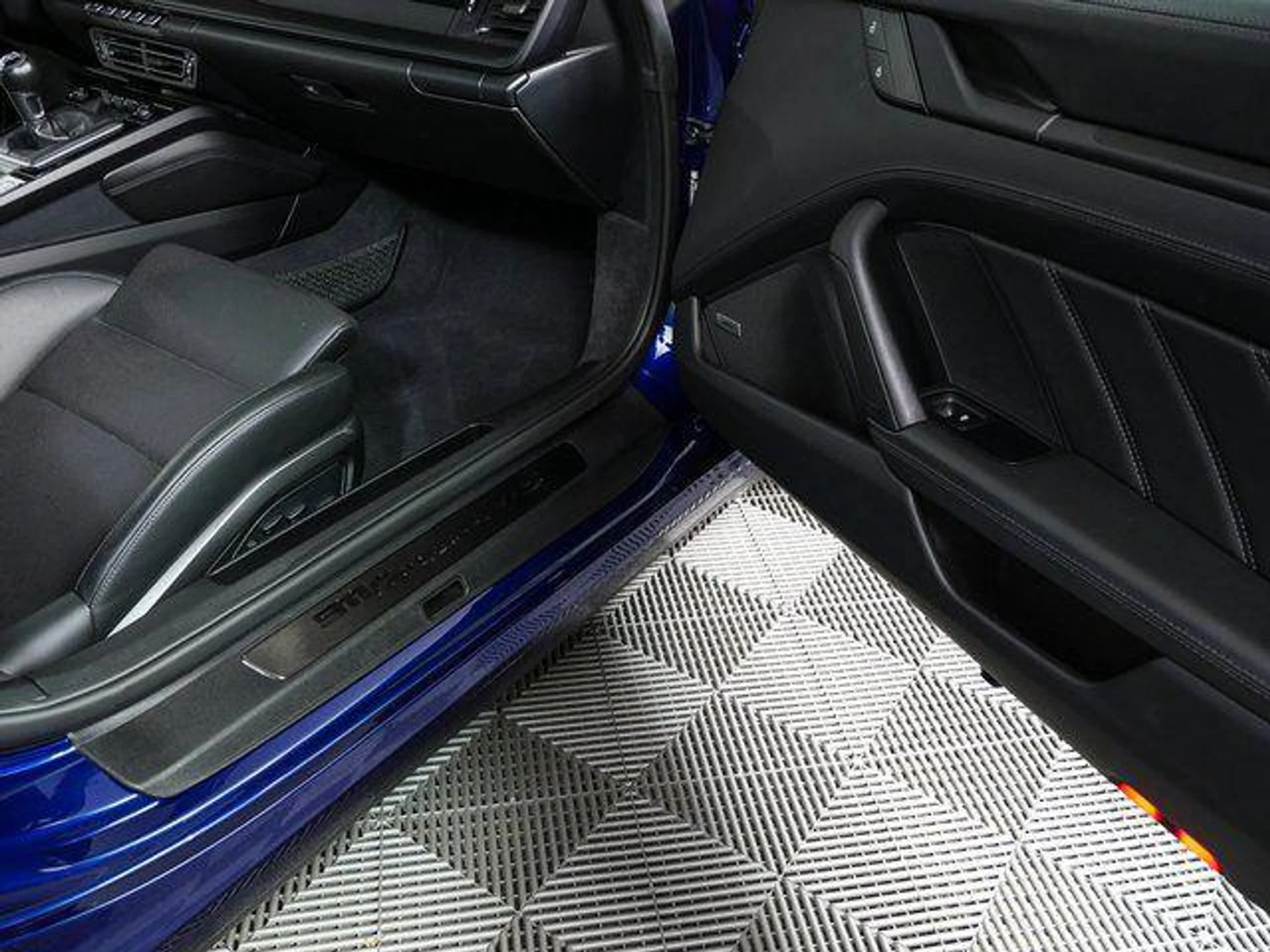 mph021_2033402753_JALQW_Tvpt1ue_R0n3c_LG_Uo_S0wx2k_10de6eb3a2