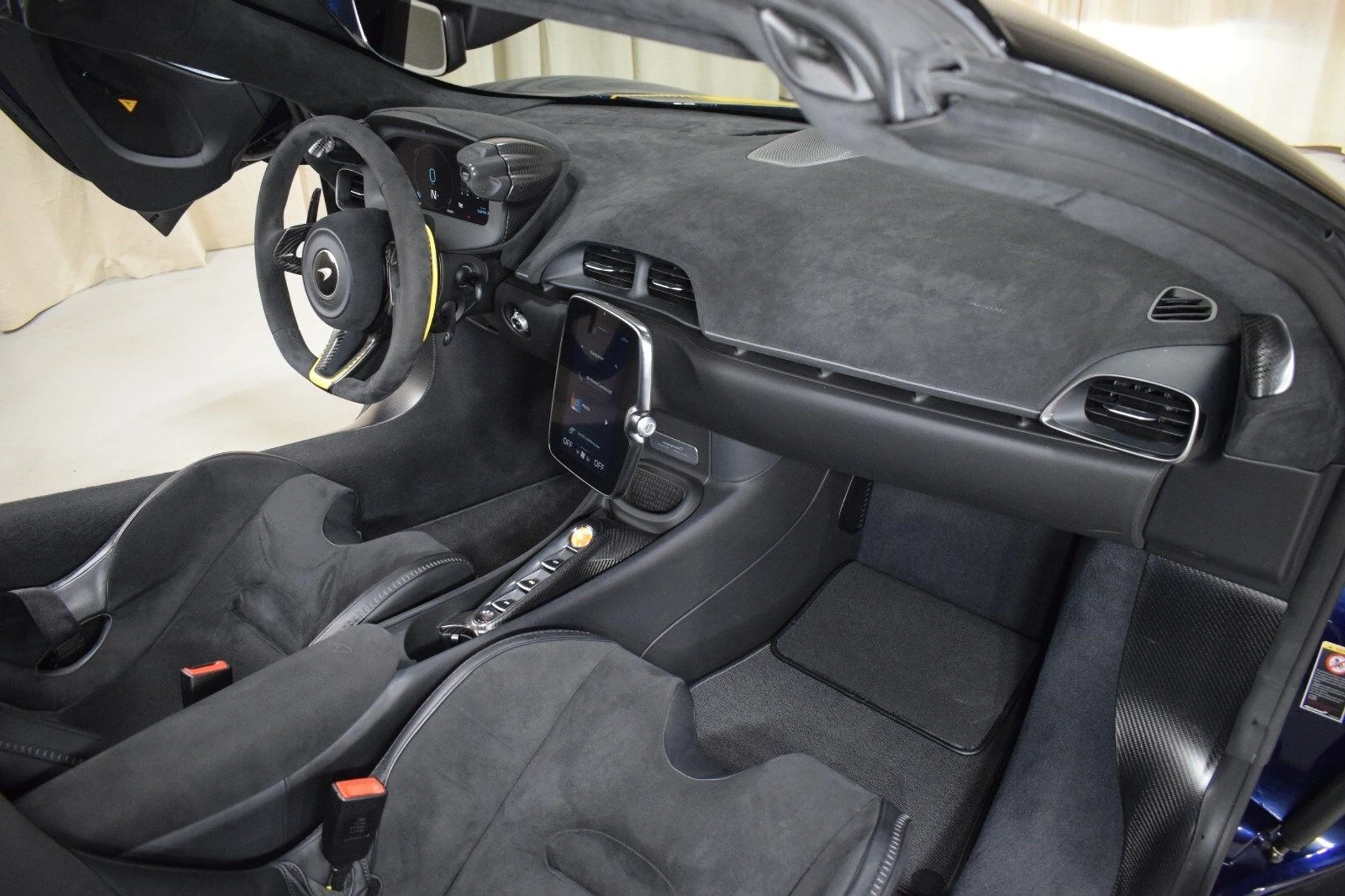 mph021_2033840729_c40fe8cf97d7c9f43ce32a9300fb0835x_00b0b477e2