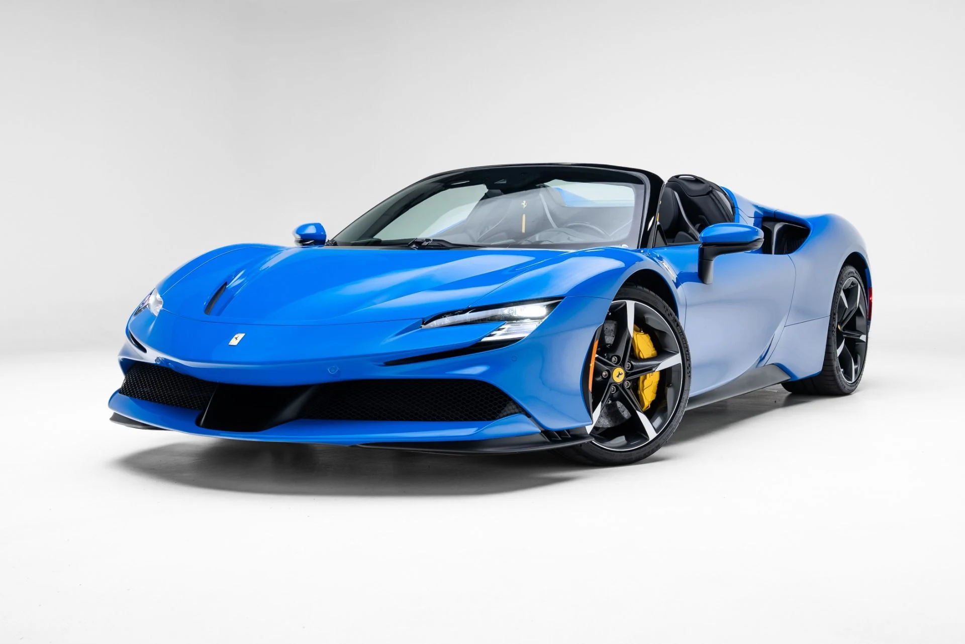 mph021_2035173681_Used_2024_Ferrari_SF_90_Spider_1772738738_687ef9606b