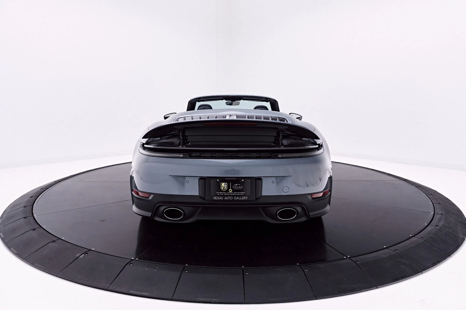 mph021_2036260018_Used_2025_Porsche_911_Carrera_1777504763_6d273ba3e3