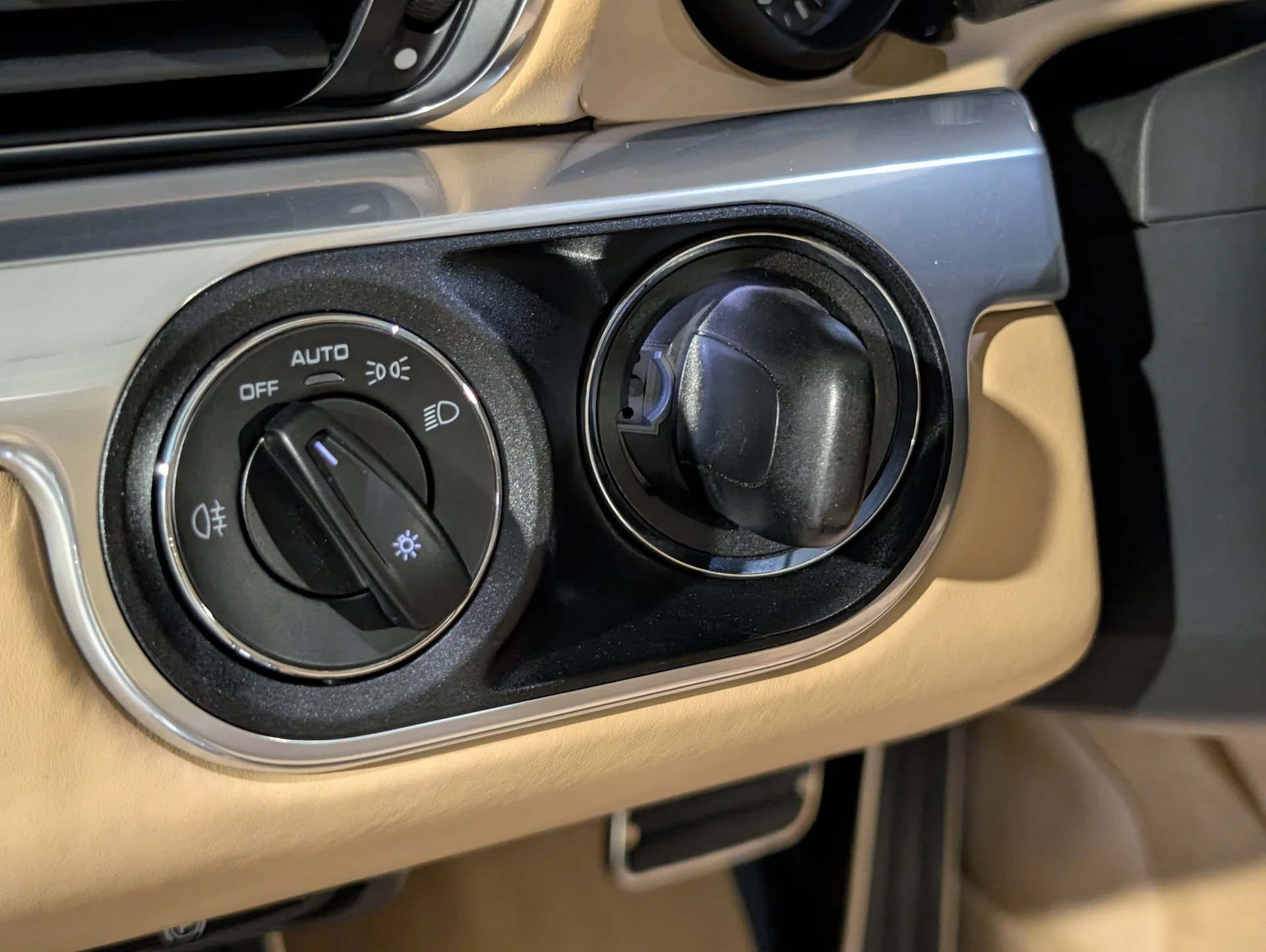 mph021_2041033094_4c6a1d69112eca69b1b1f9533ddda31dx_dd5872da3d