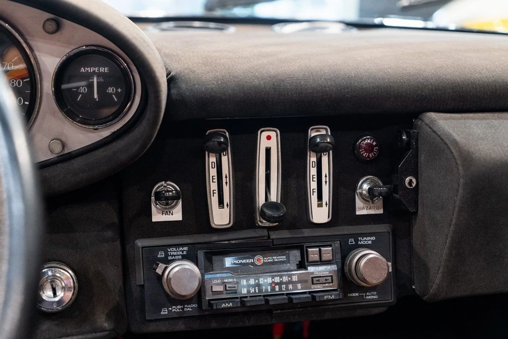 mph021_2045263733_b8e9a54b489263ab1da6ecd26ff62e28_83f22da3c2