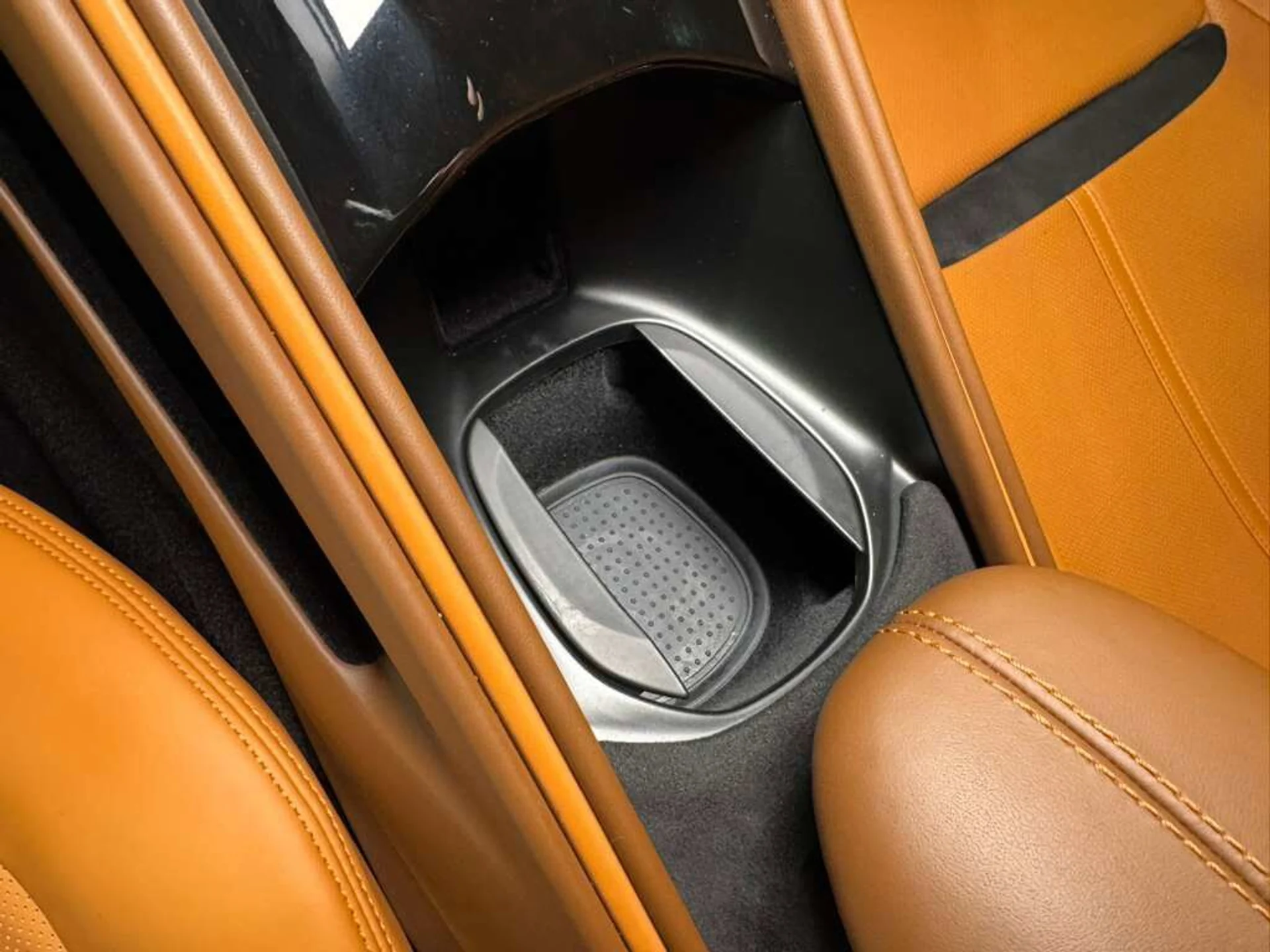 mph021_204769113_f89db1924bbef6fcb87dc7011155827f_3025f7404a