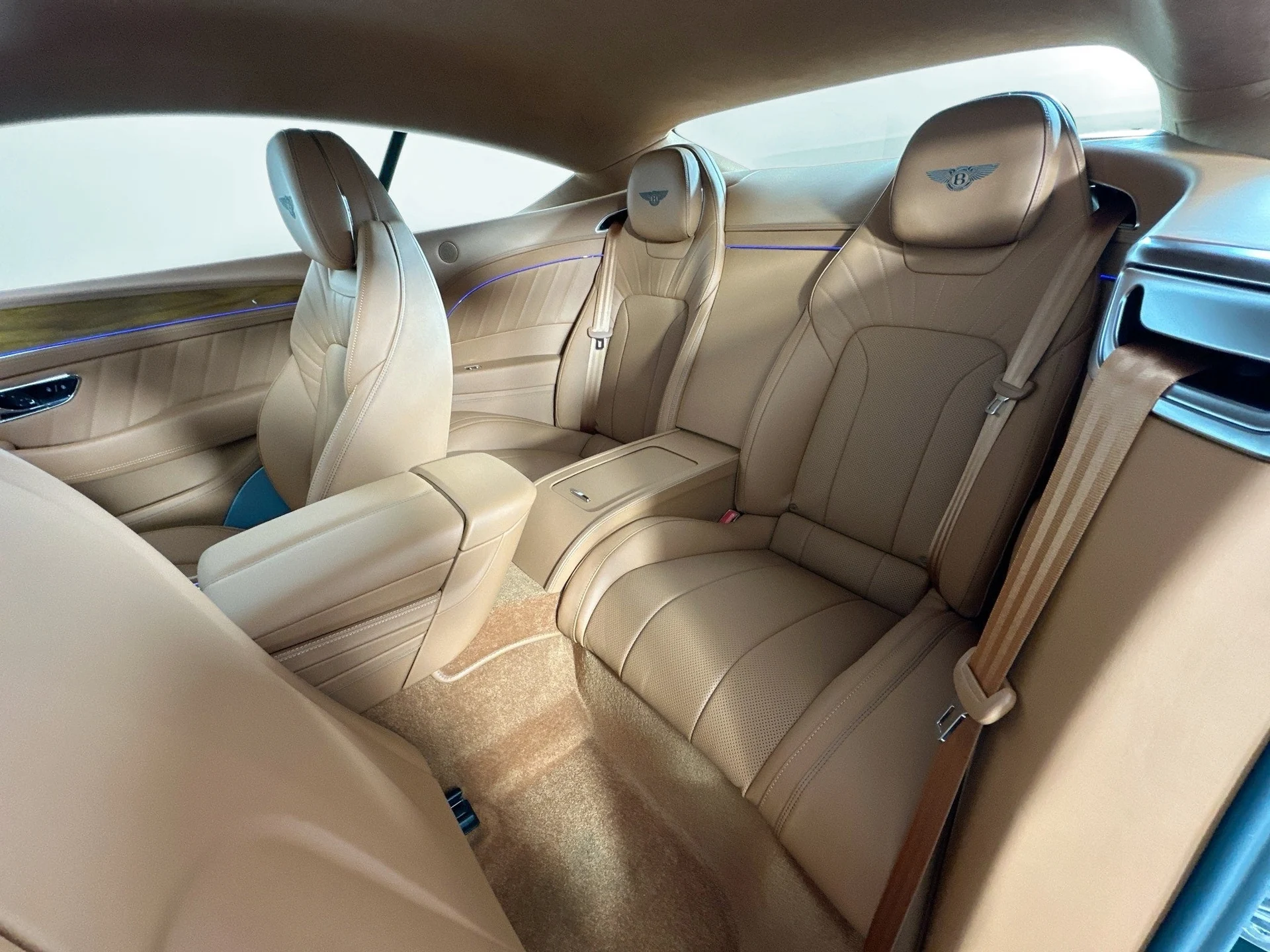 mph021_2048796027_22_0d5ef2f360