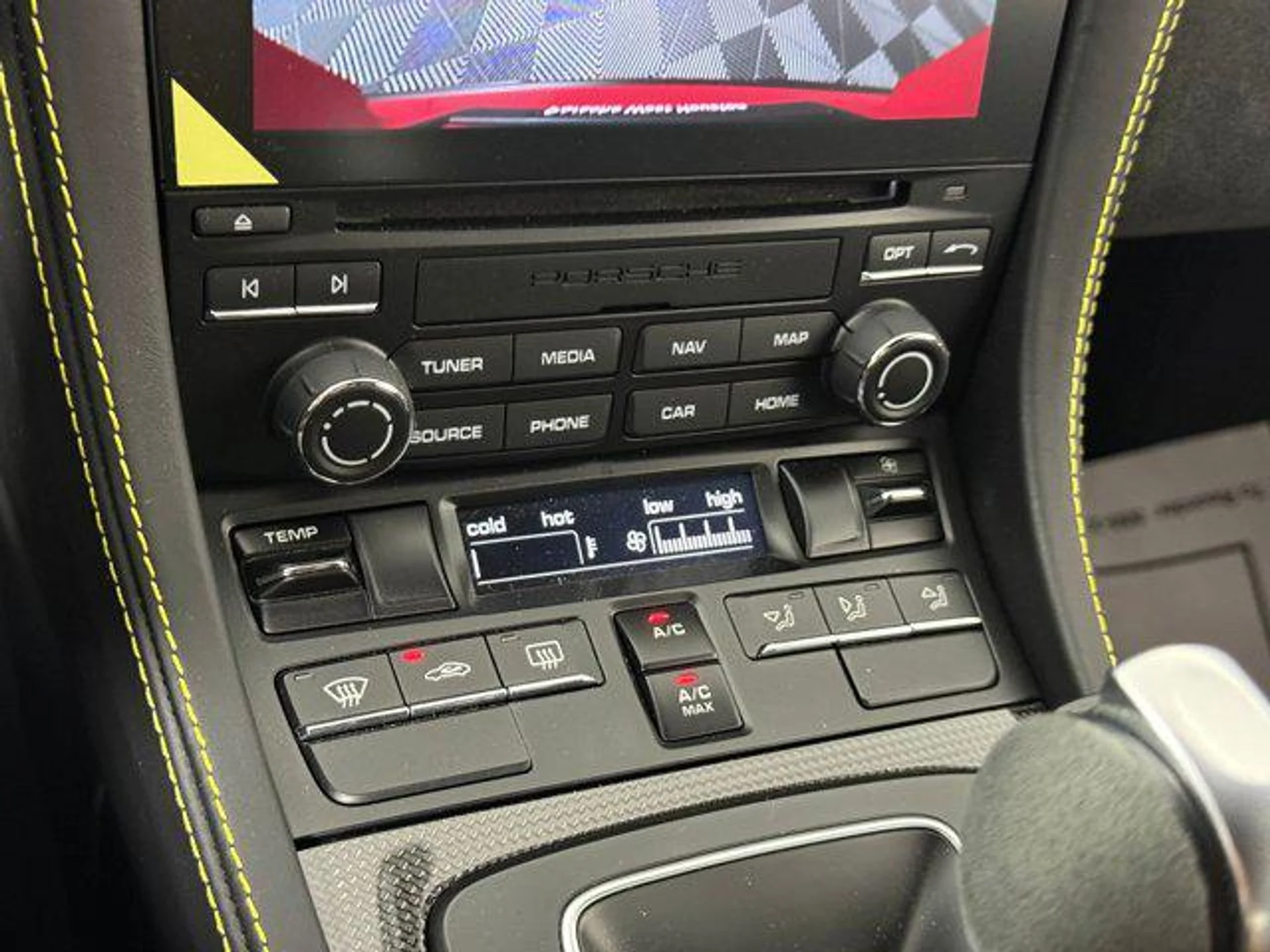 mph021_2049237131_G8r_V_Gq_V7_Y_Sd_Od_JN_Qe11n_CZ_6_Y_090e657d4e