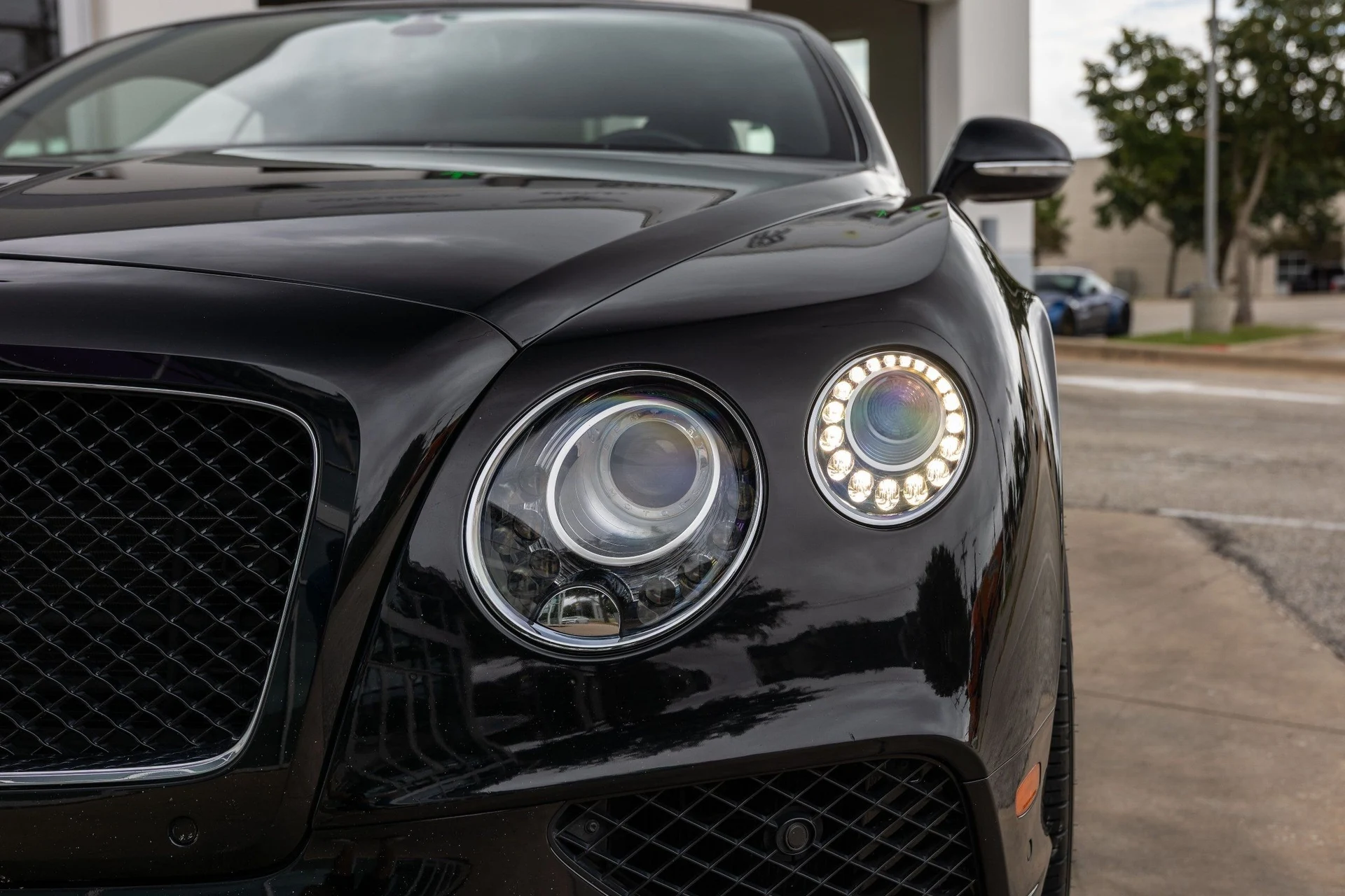 mph021_2054522053_Hi_Tech_Luxury_Imports_LLC_SCBFH_7_ZA_5_GC_055059_image_21_1a3e006106