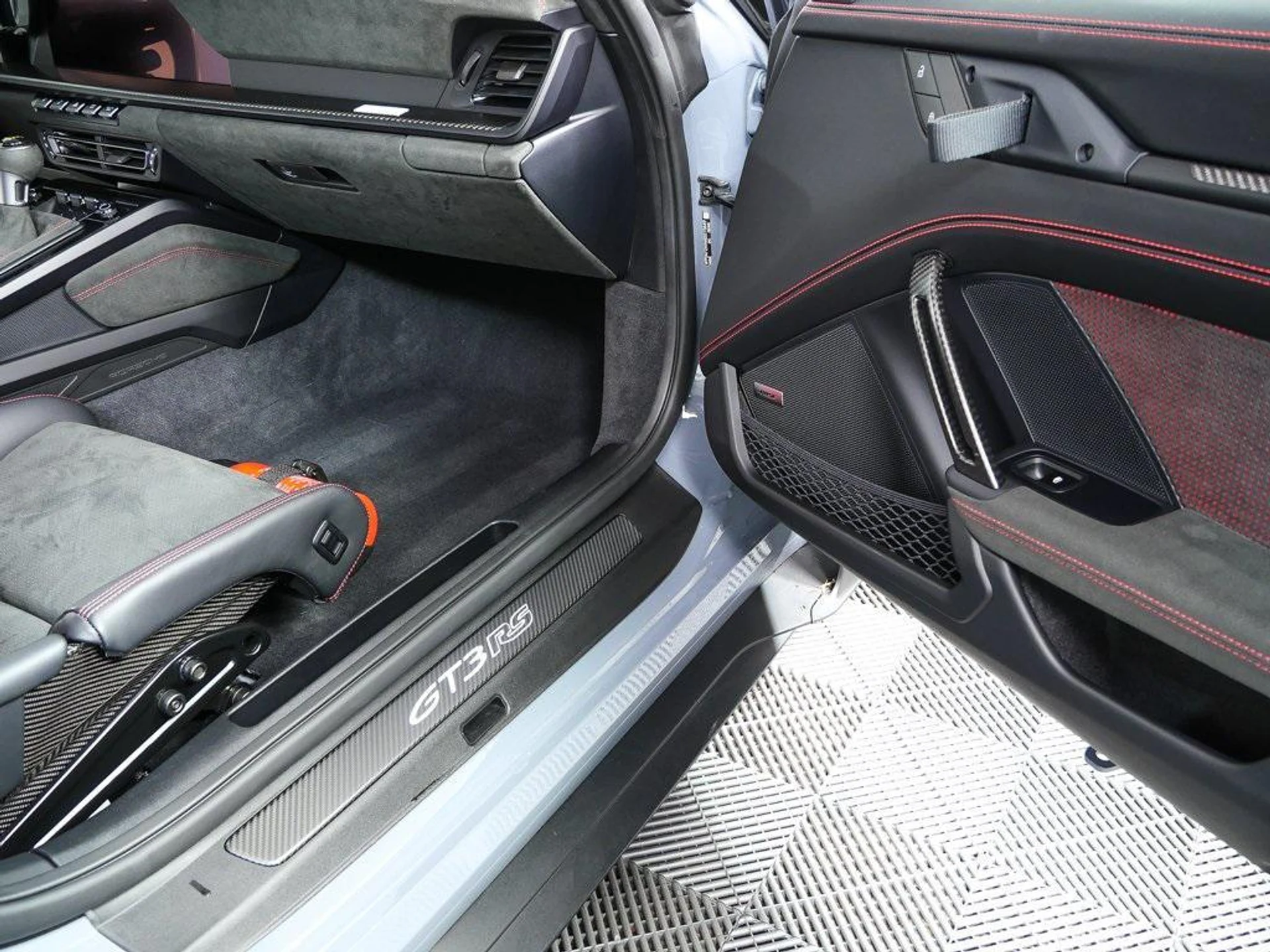 mph021_2057726374_pc178_Z4e_Ob_K94oww_Yr_Vbh_CW_Mbo_M_f00b692255